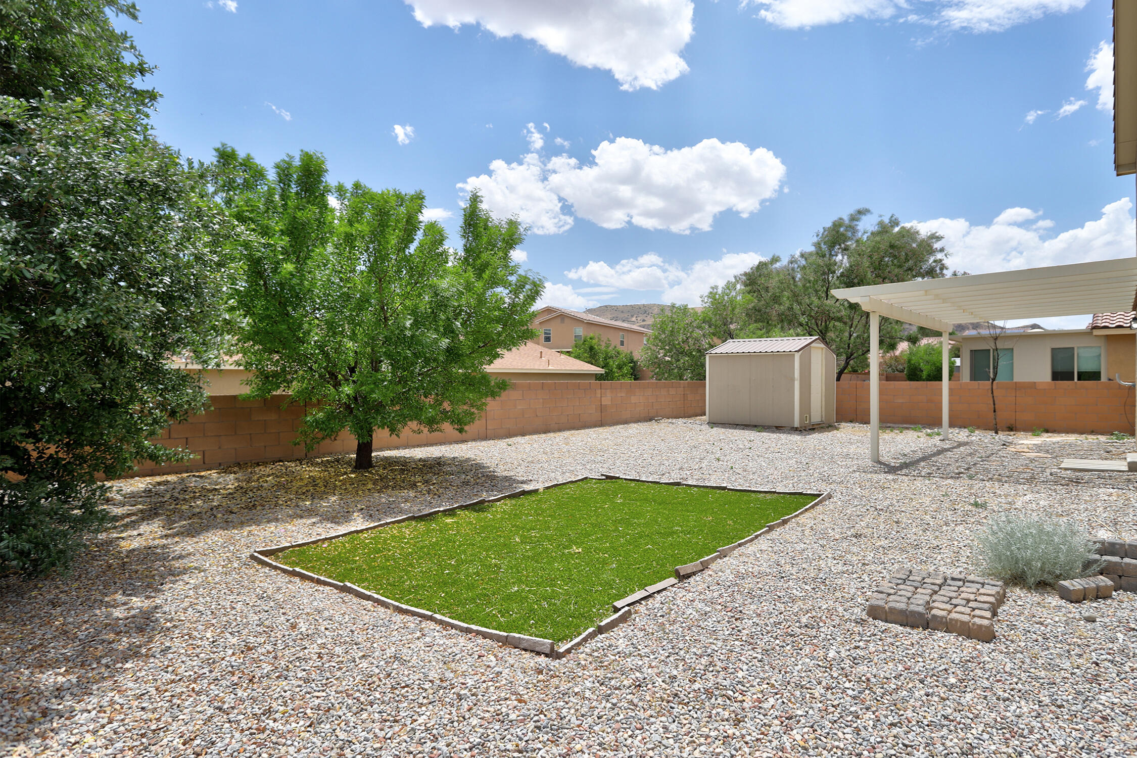 579 Creekside Avenue SW