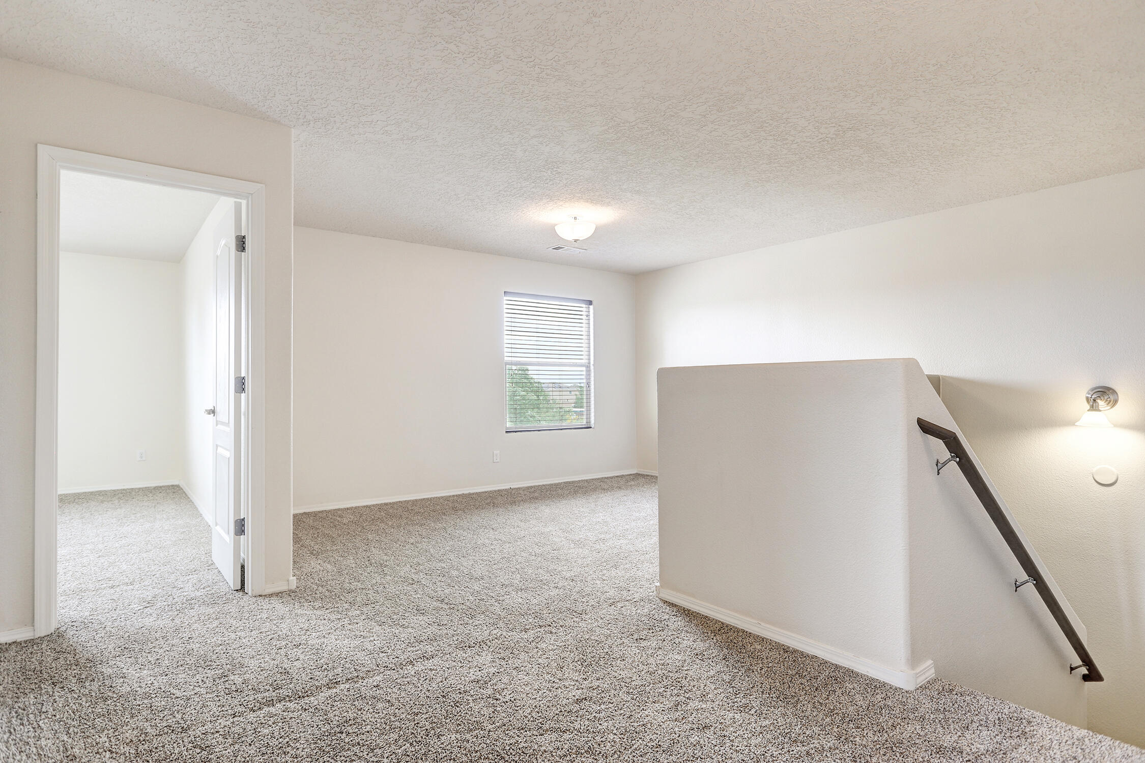 579 Creekside Avenue SW