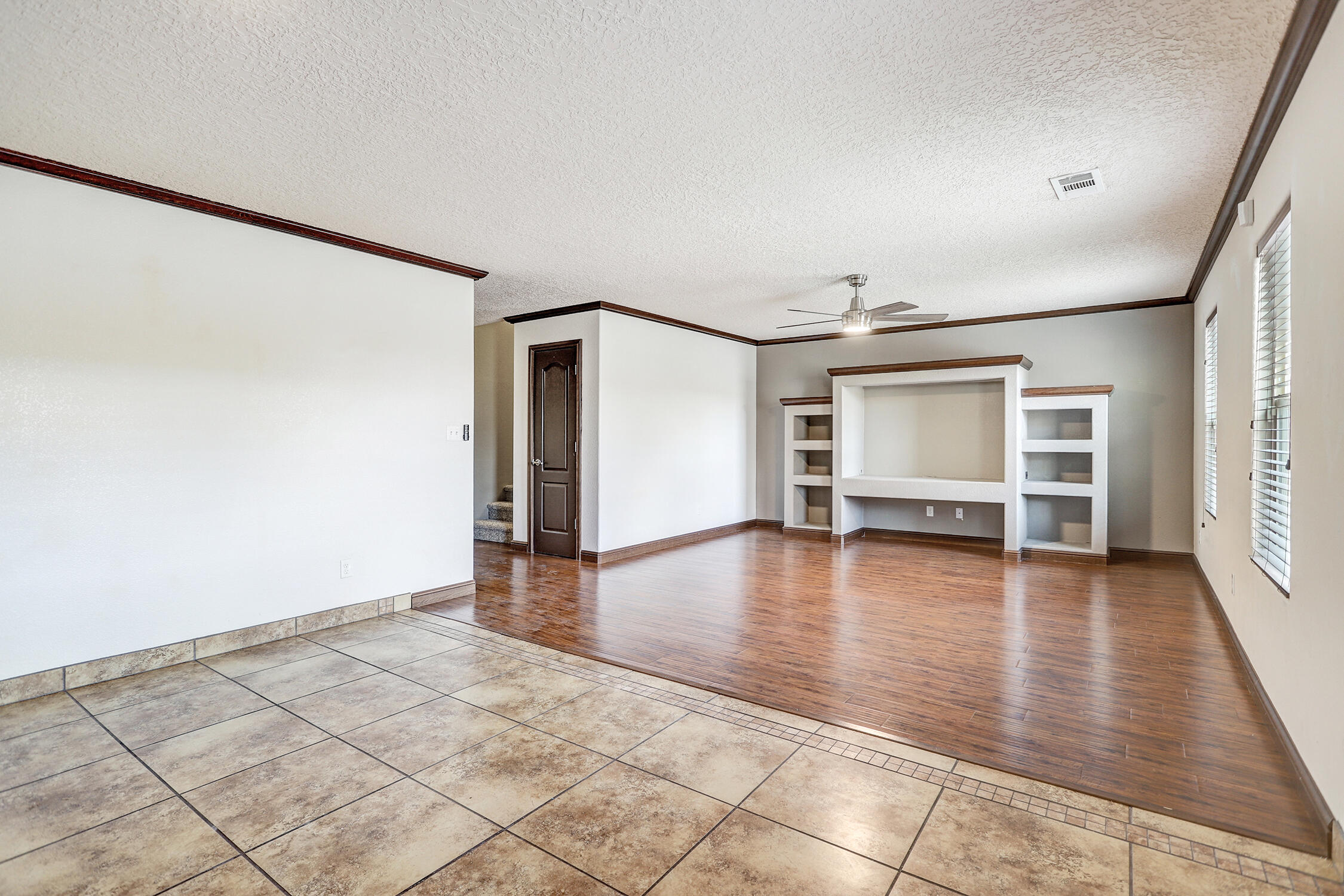 579 Creekside Avenue SW