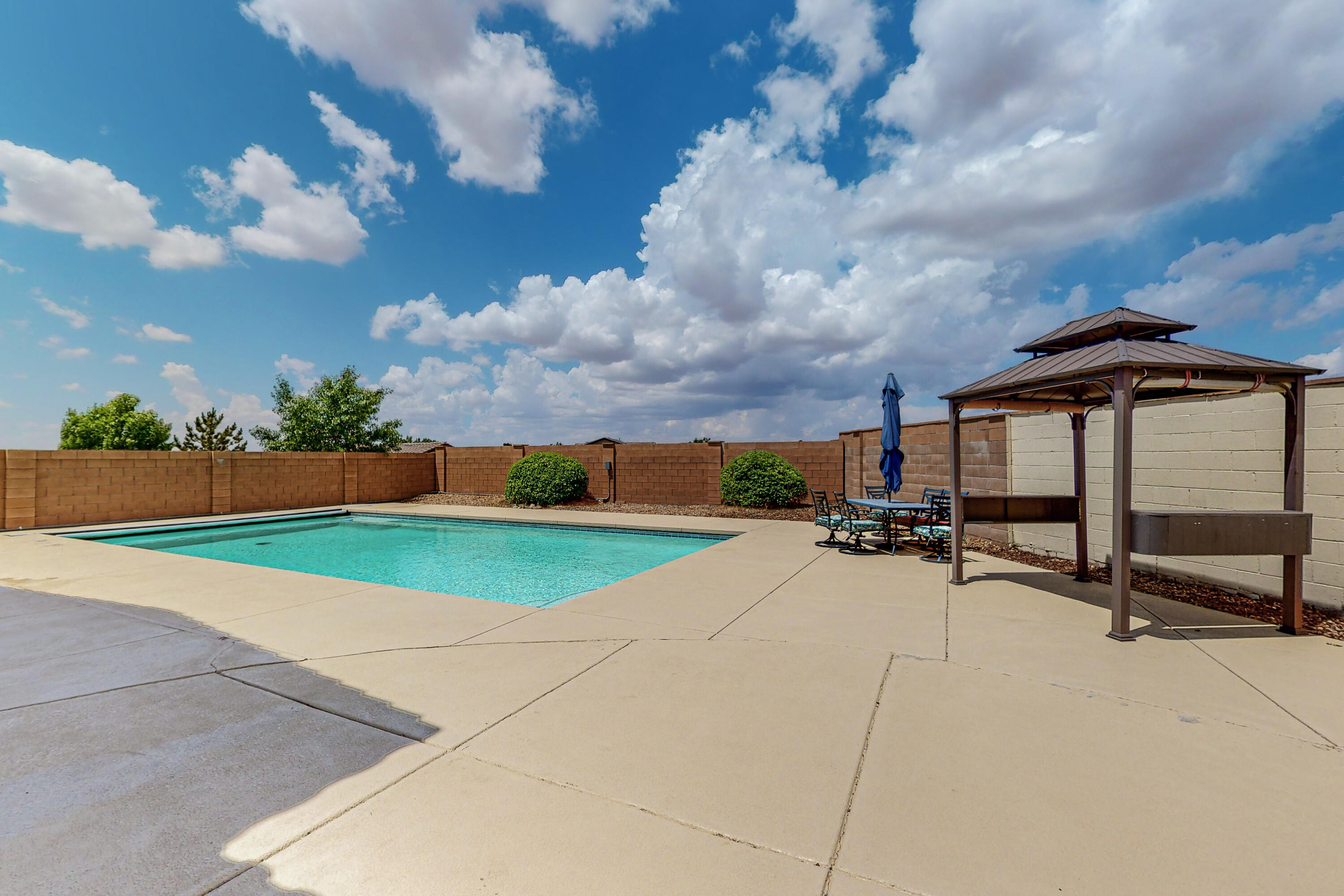 7353 Nome Drive NE
