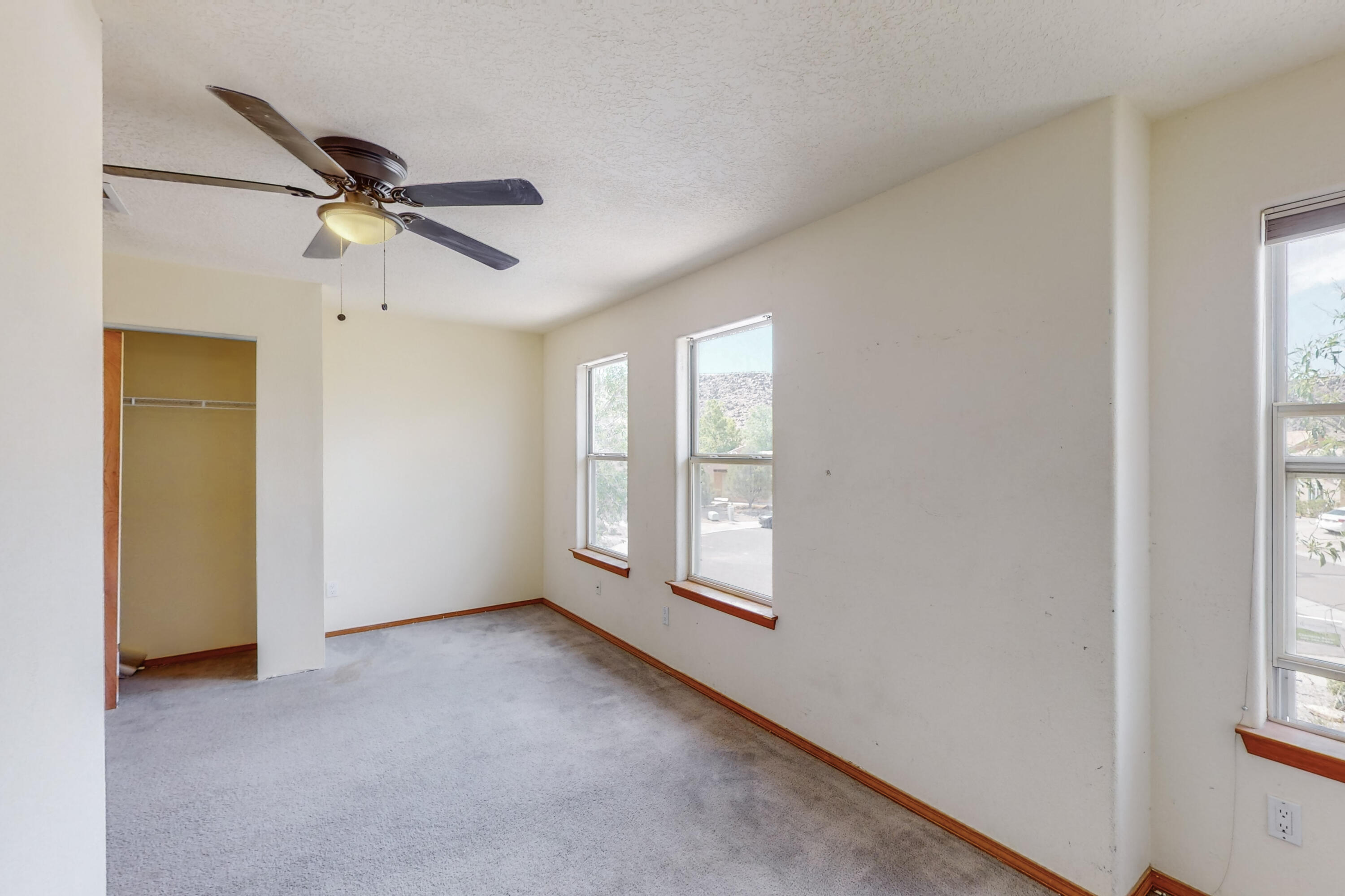 8012 Petroglyph Avenue NW