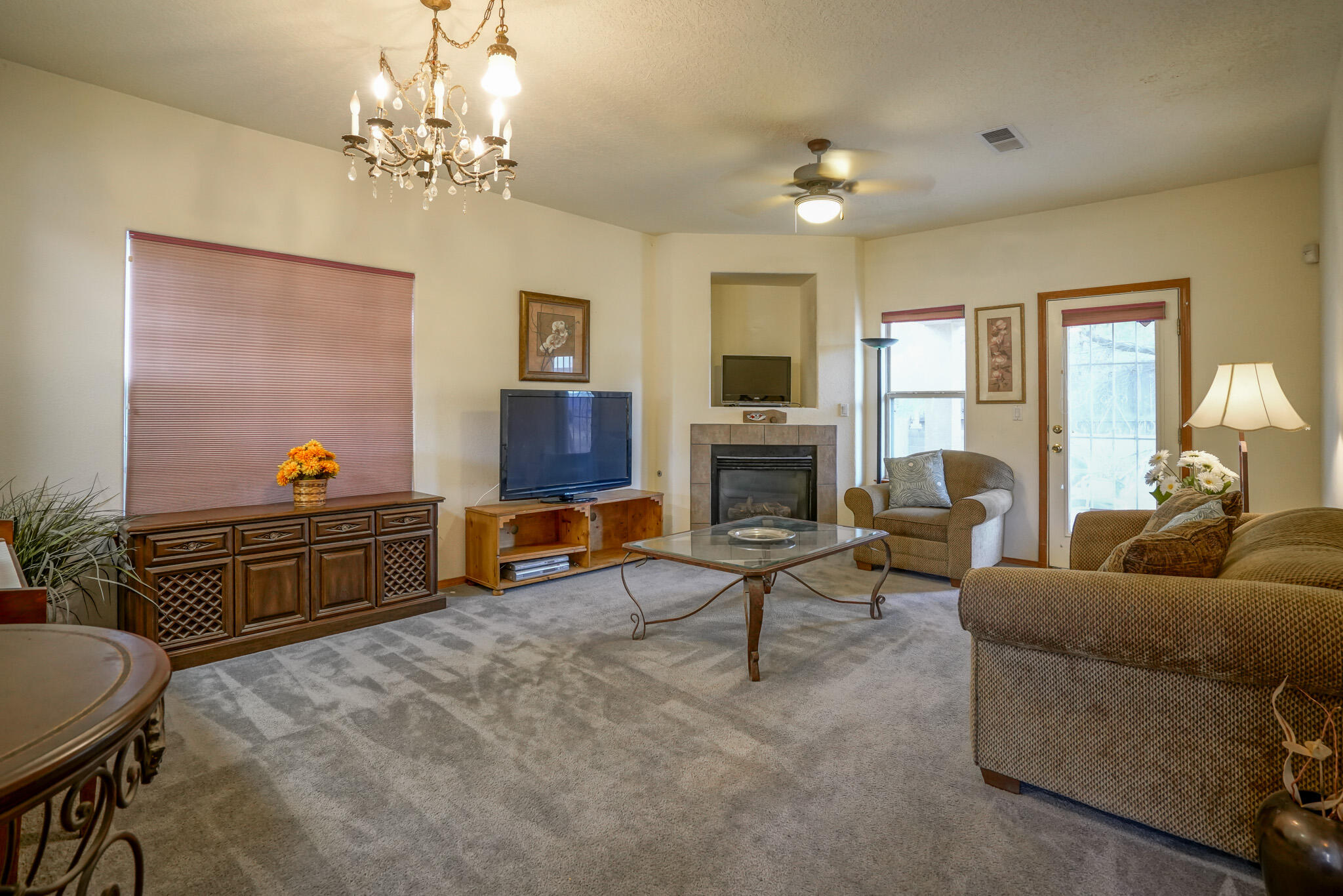 8012 Petroglyph Avenue NW