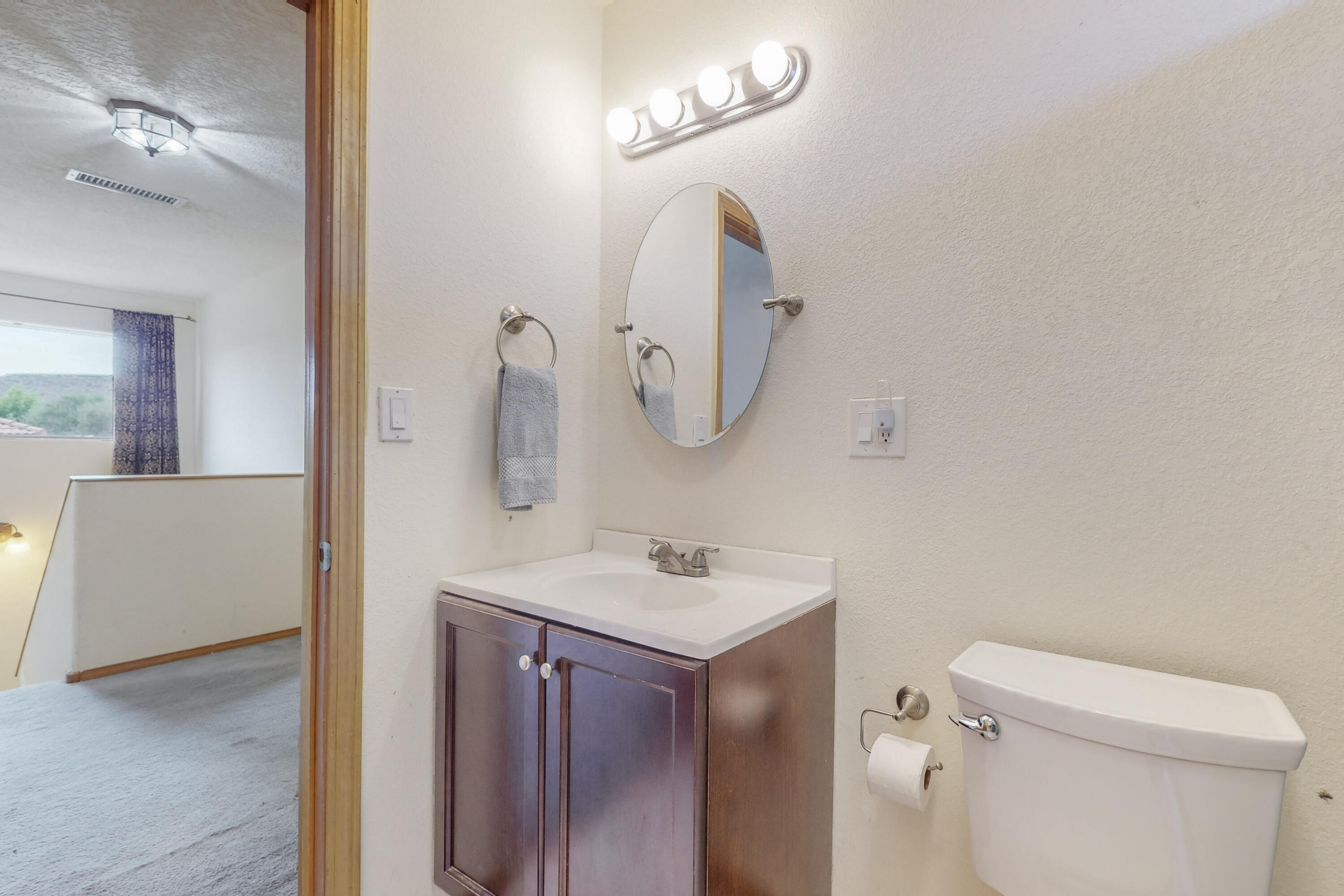 8012 Petroglyph Avenue NW