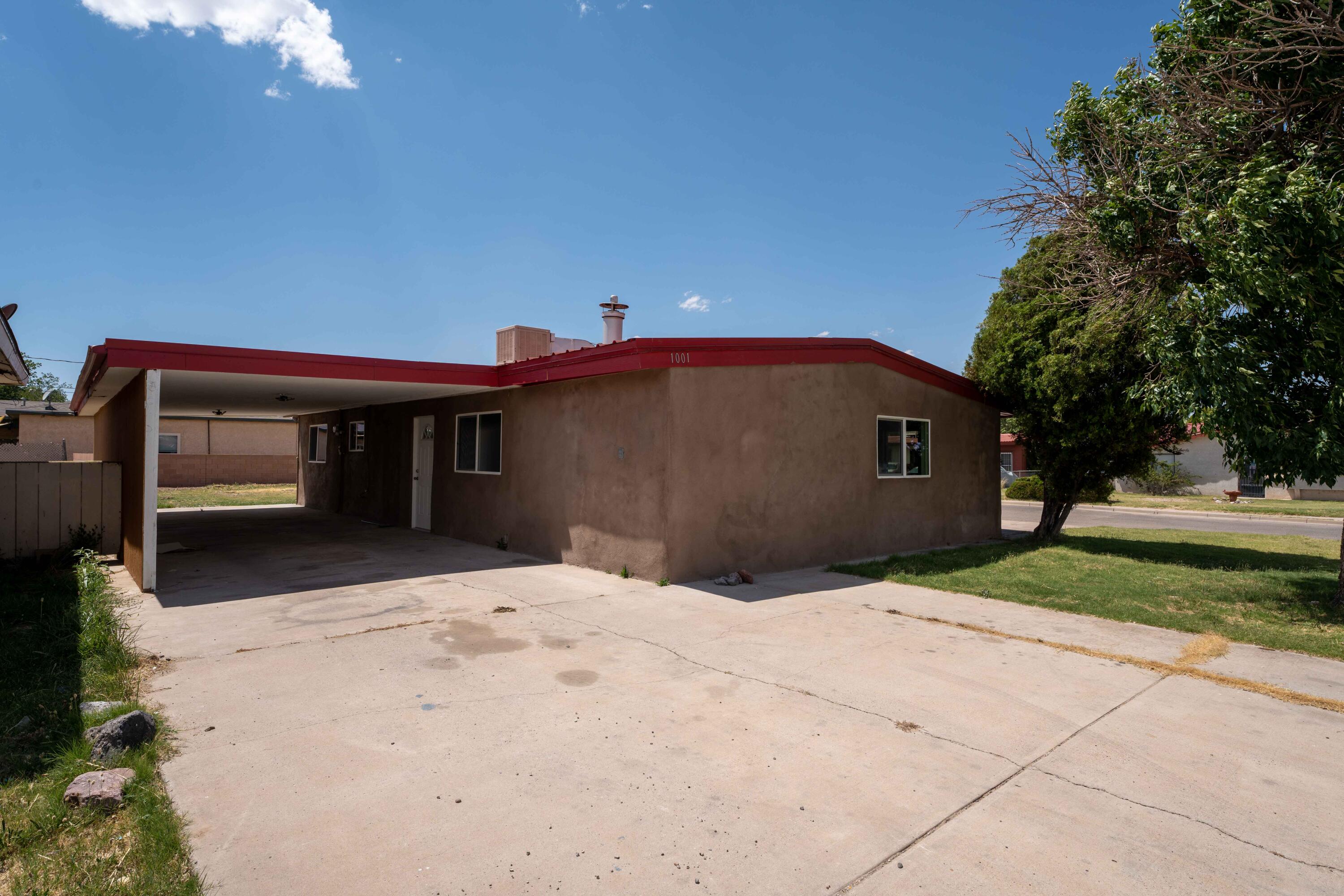 1001 Esperanza Drive