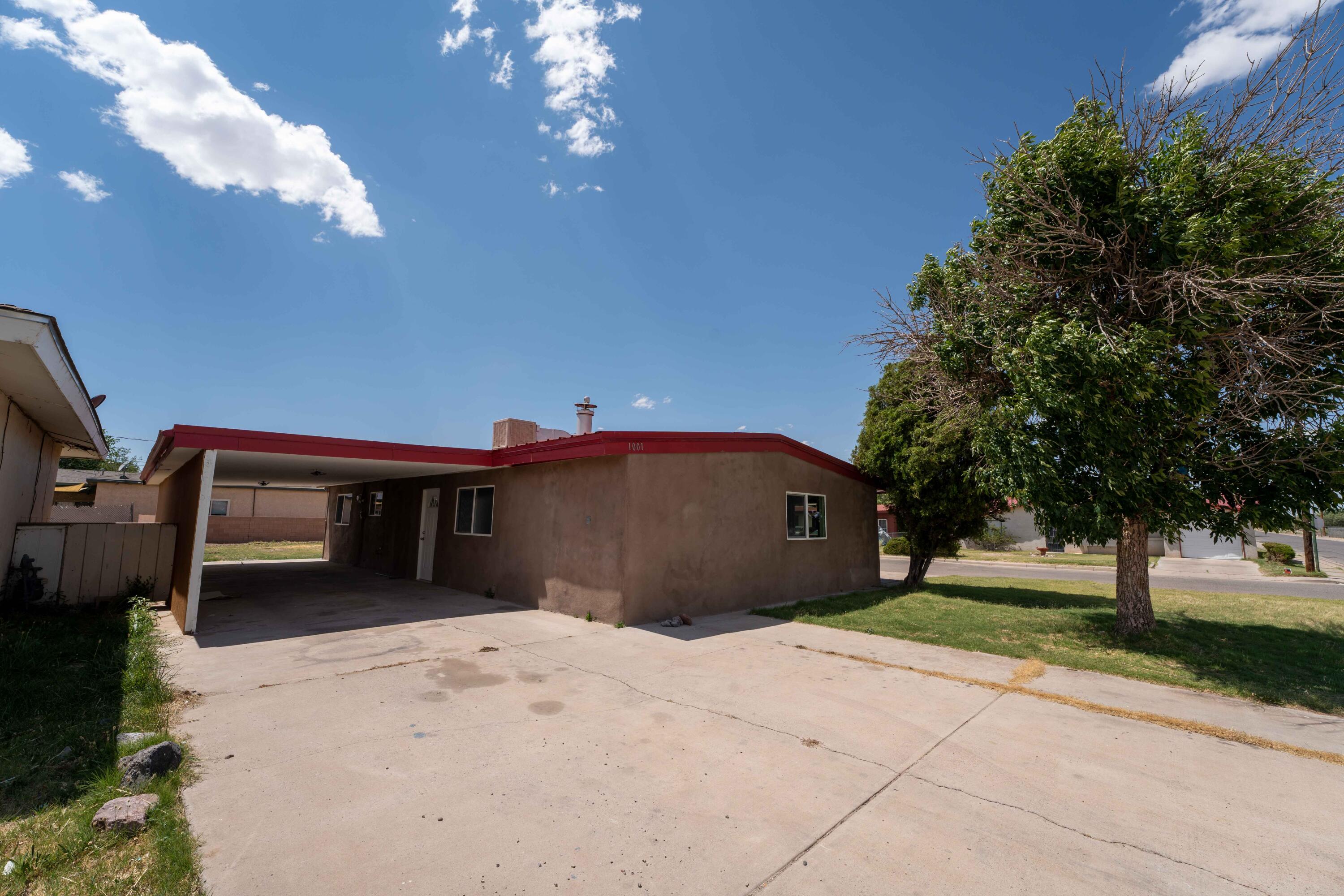 1001 Esperanza Drive