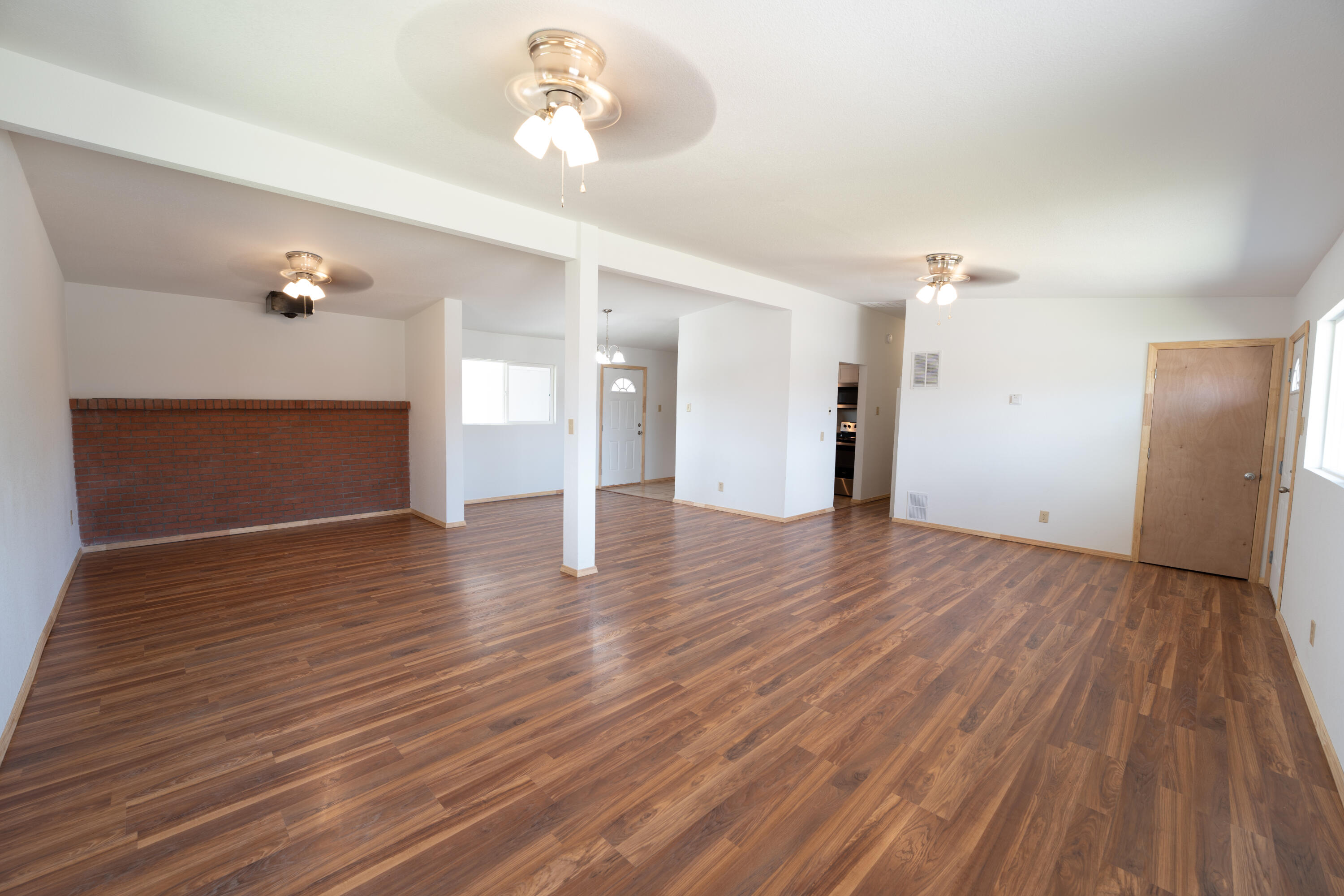 1001 Esperanza Drive