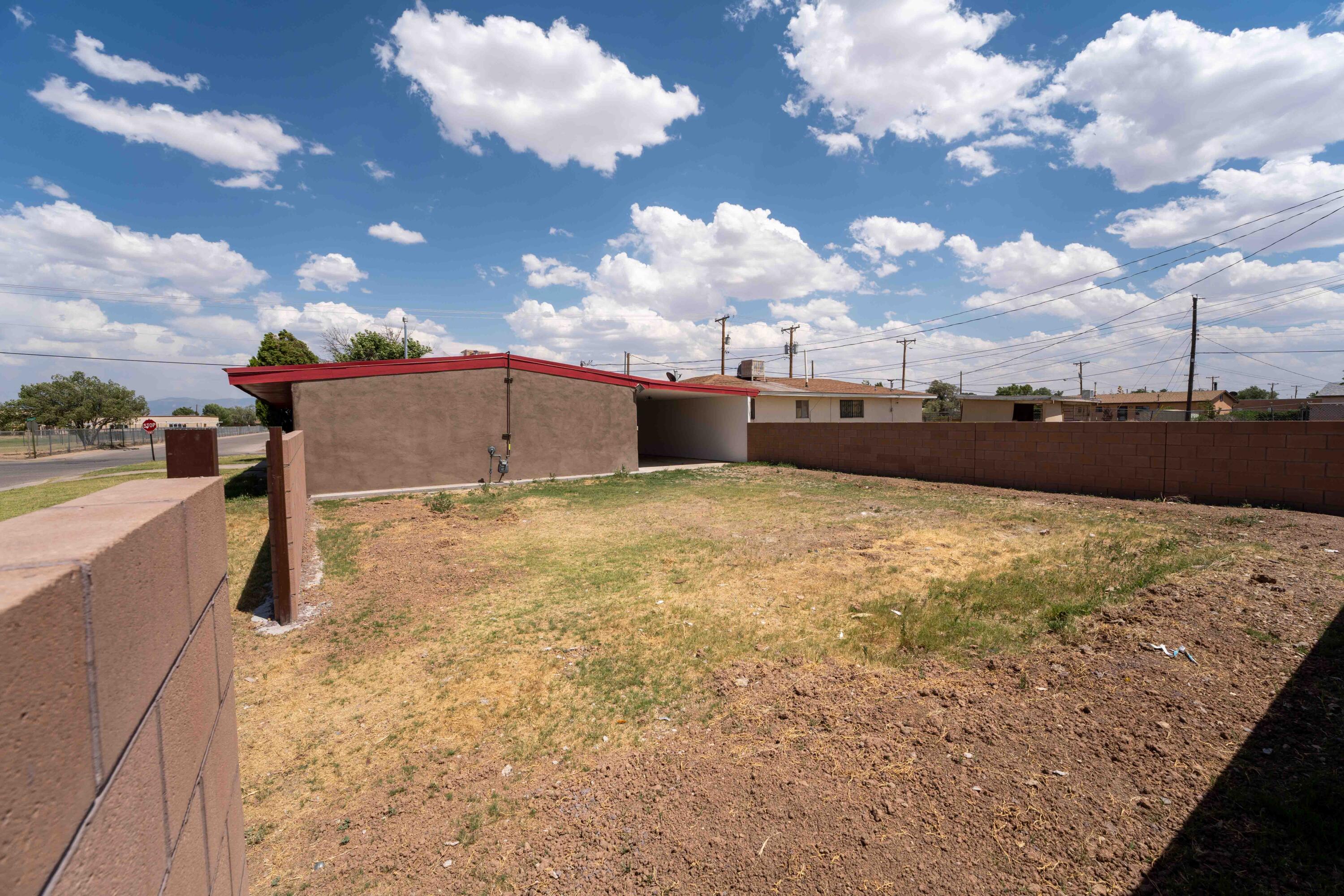 1001 Esperanza Drive