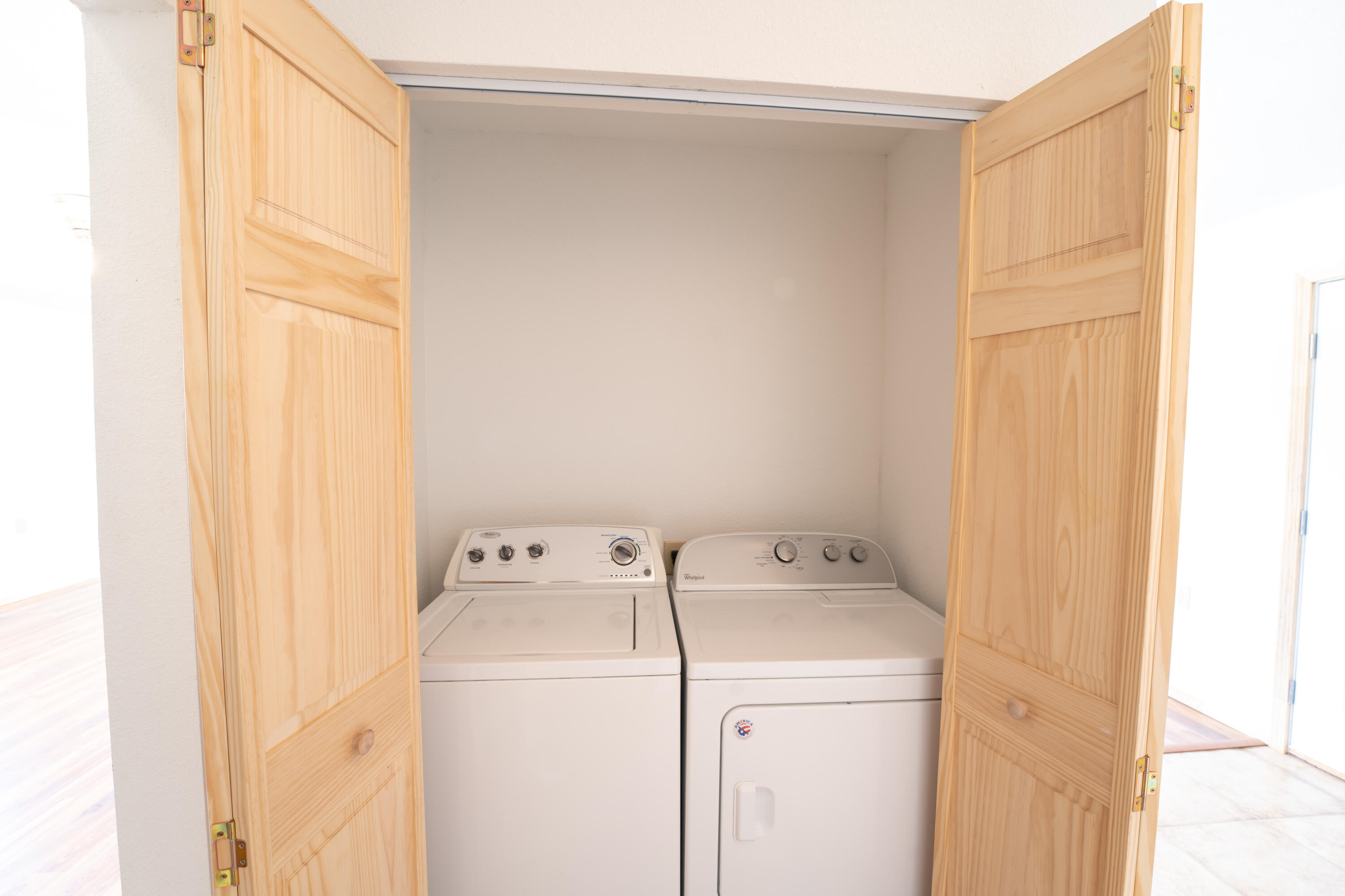 1001 Esperanza Drive