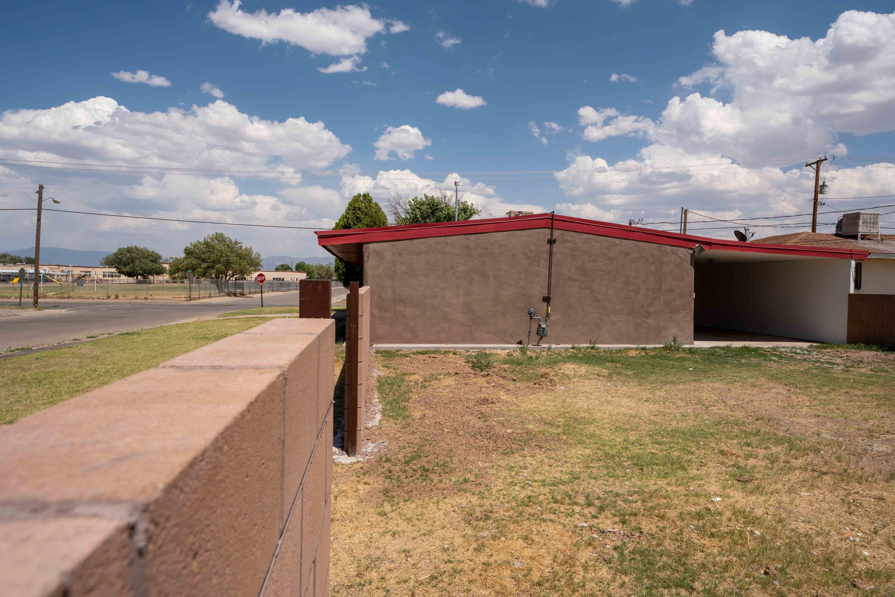 1001 Esperanza Drive