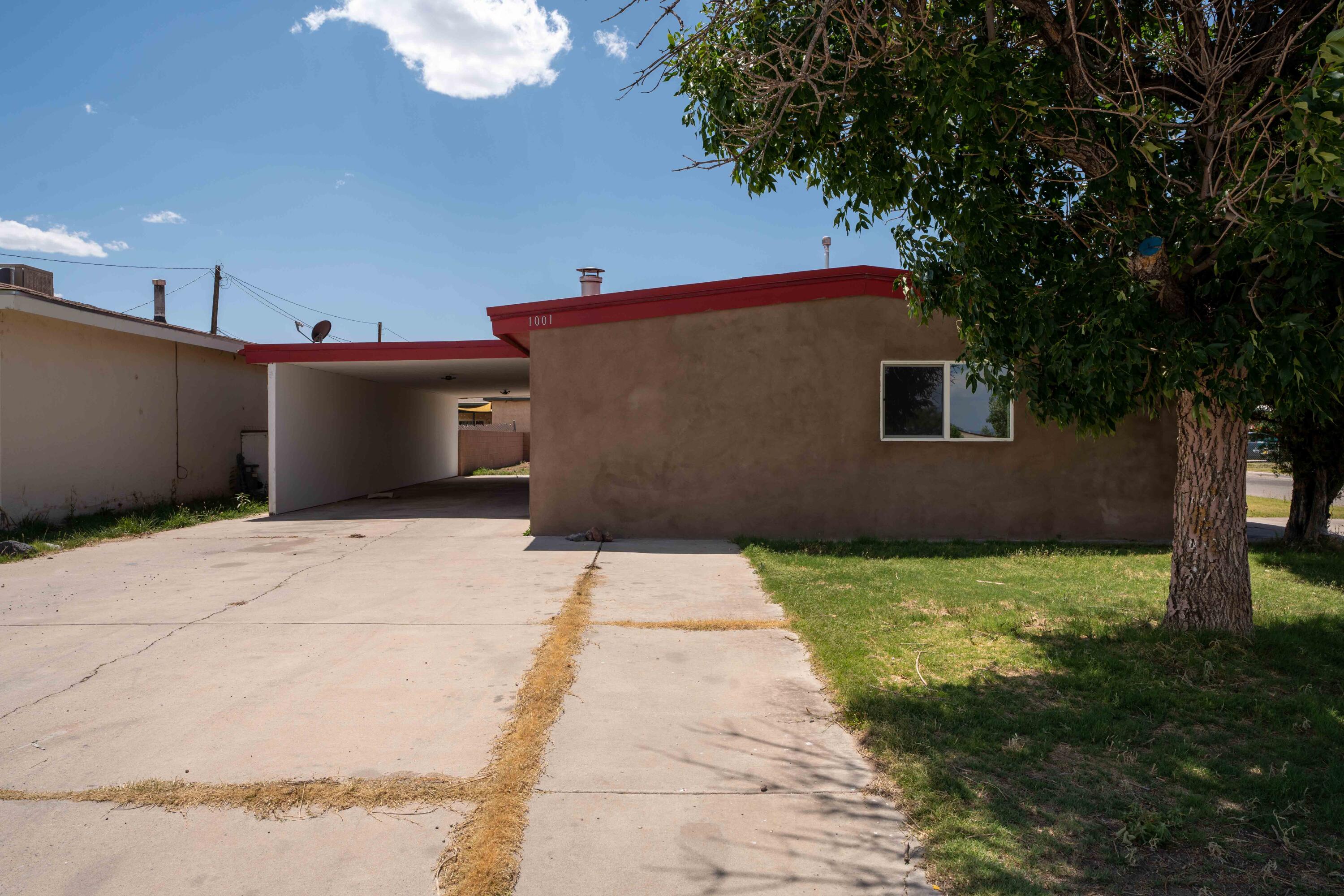 1001 Esperanza Drive