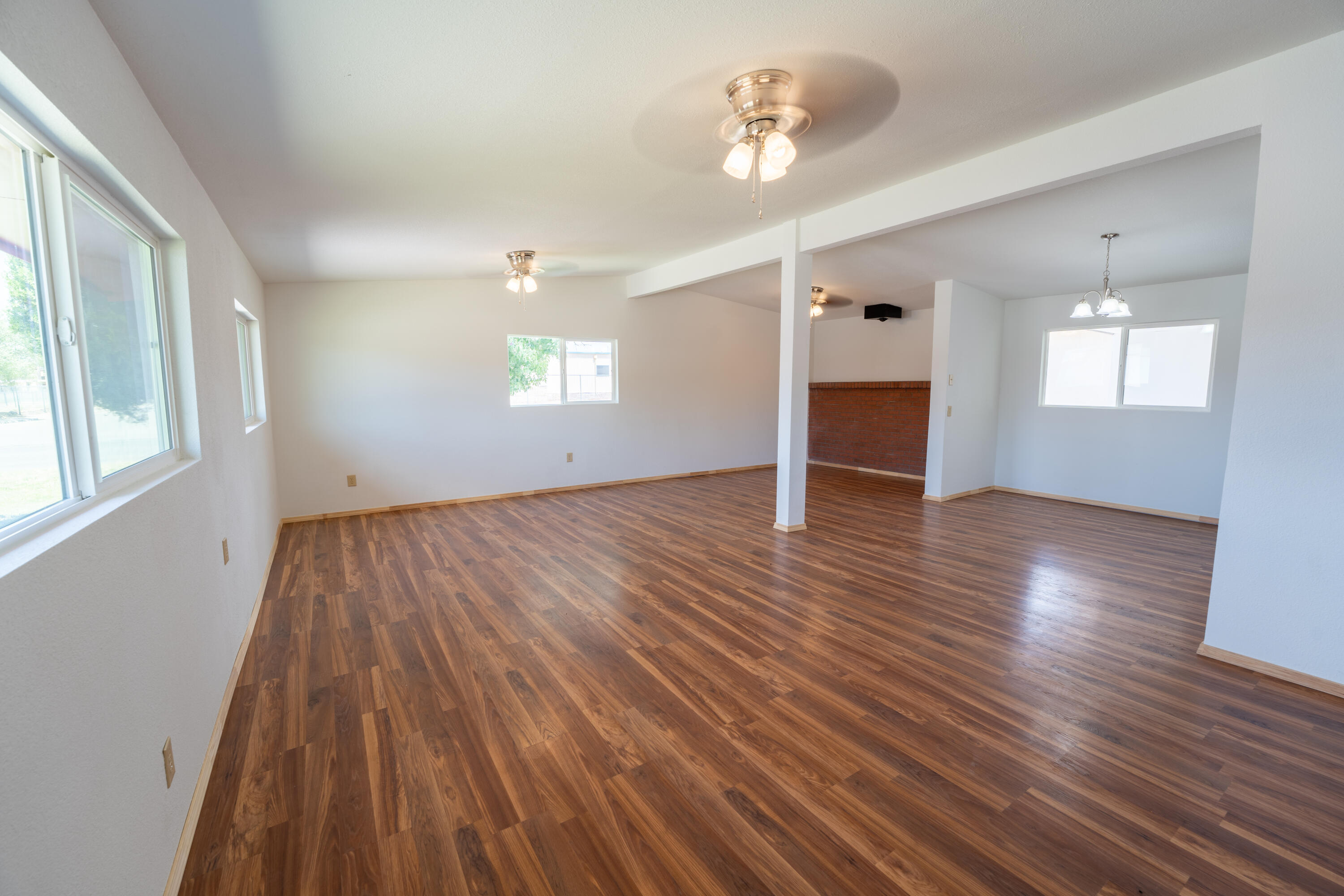 1001 Esperanza Drive