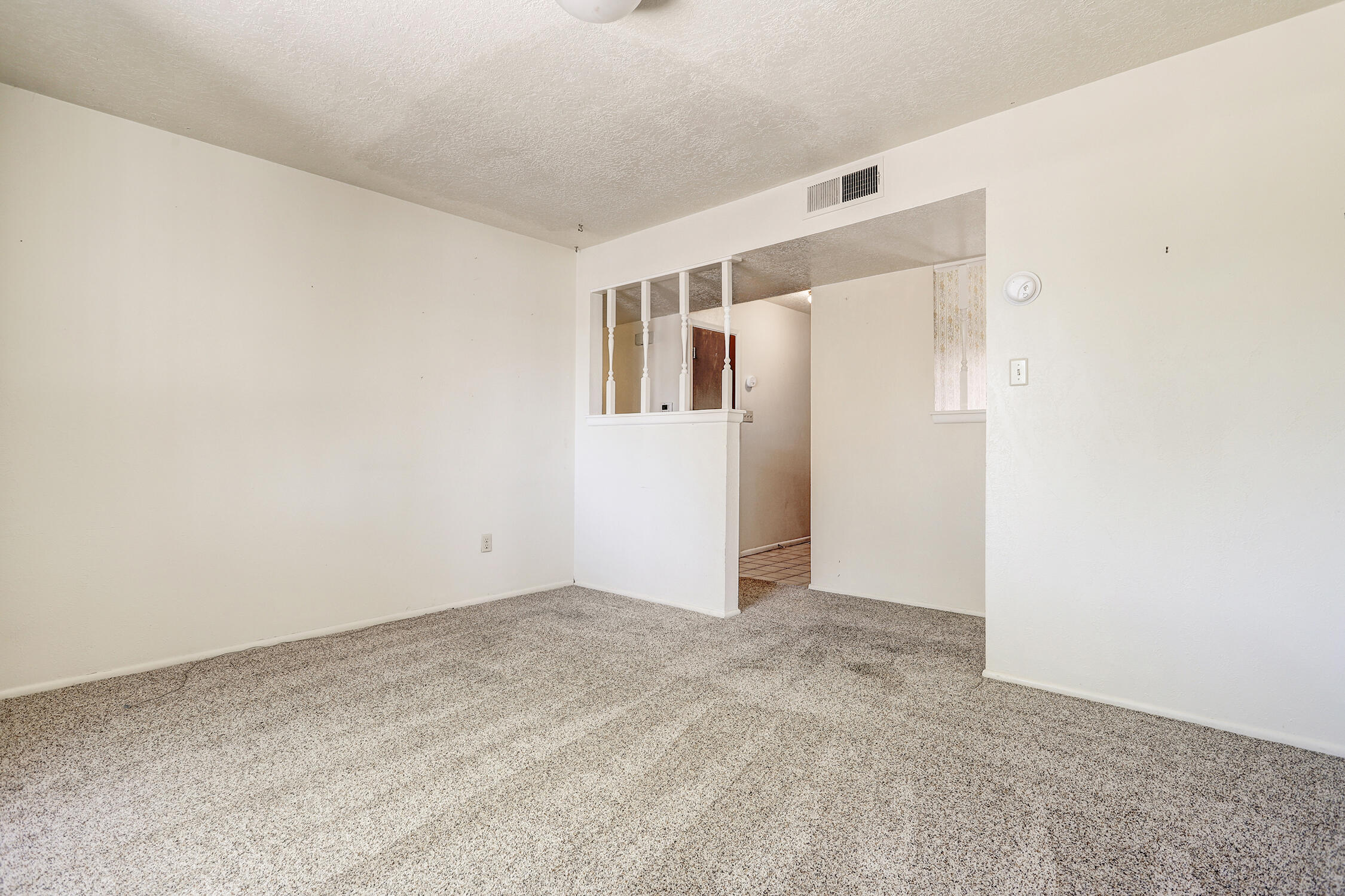 7409 Frieda Street NE