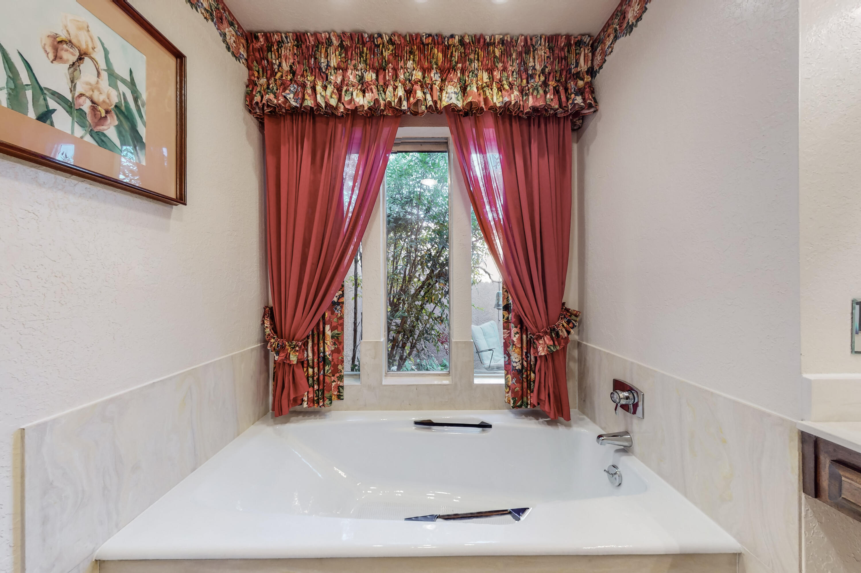 10230 Cielito Lindo NE