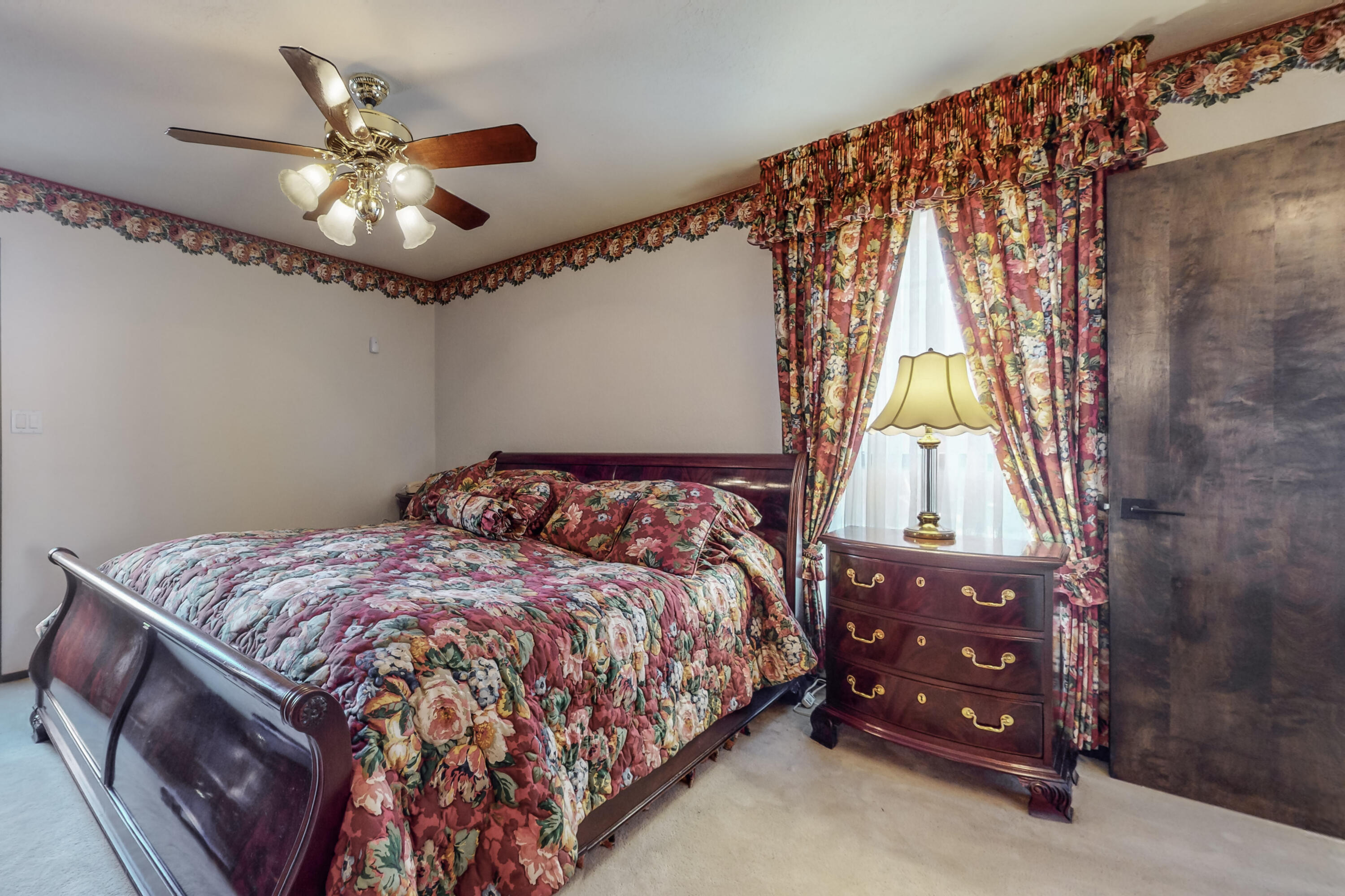 10230 Cielito Lindo NE