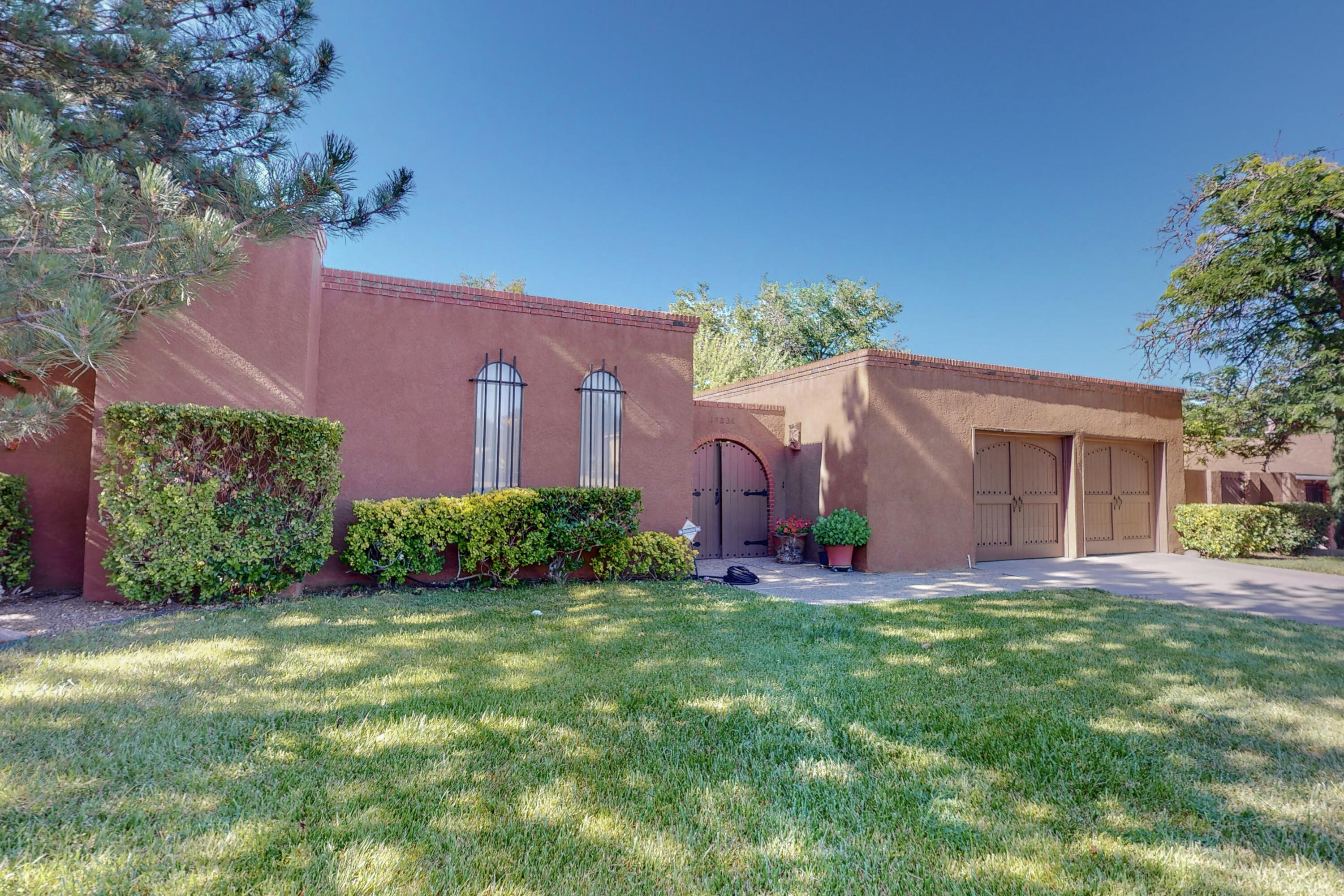 10230 Cielito Lindo NE