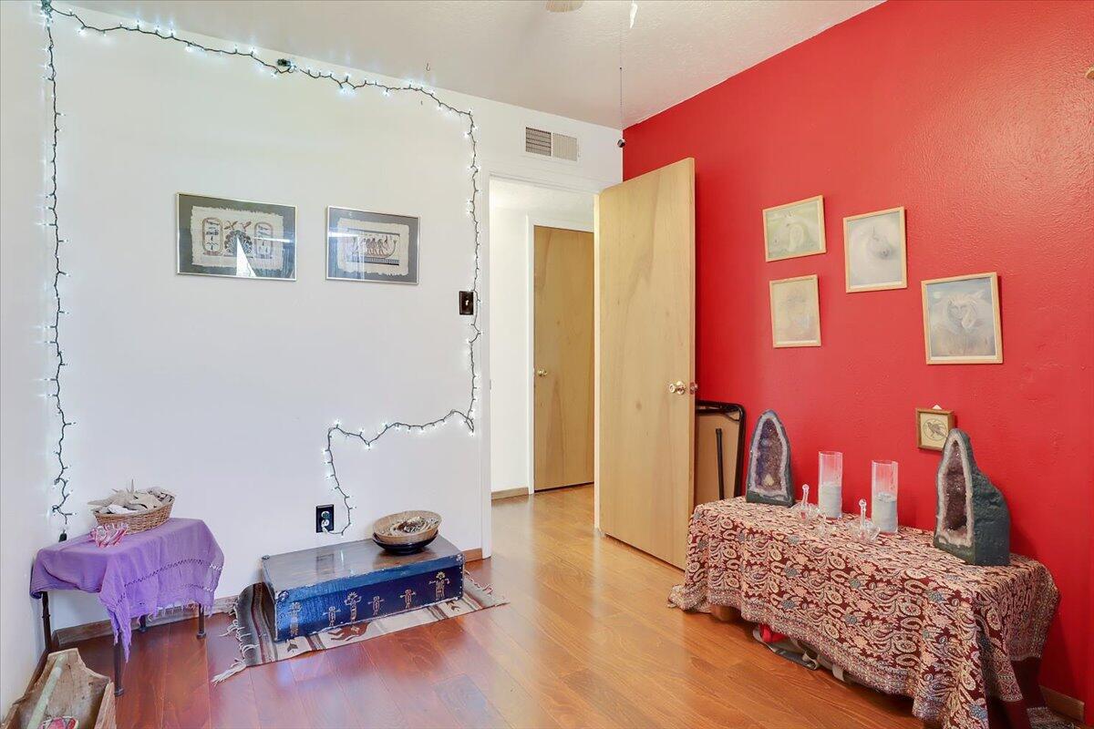 13204 Marquette Avenue NE