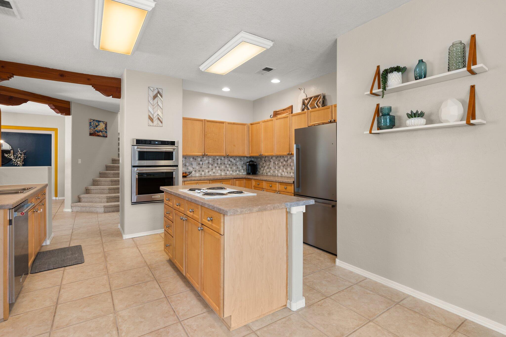 6408 Freemont Hills Loop NE