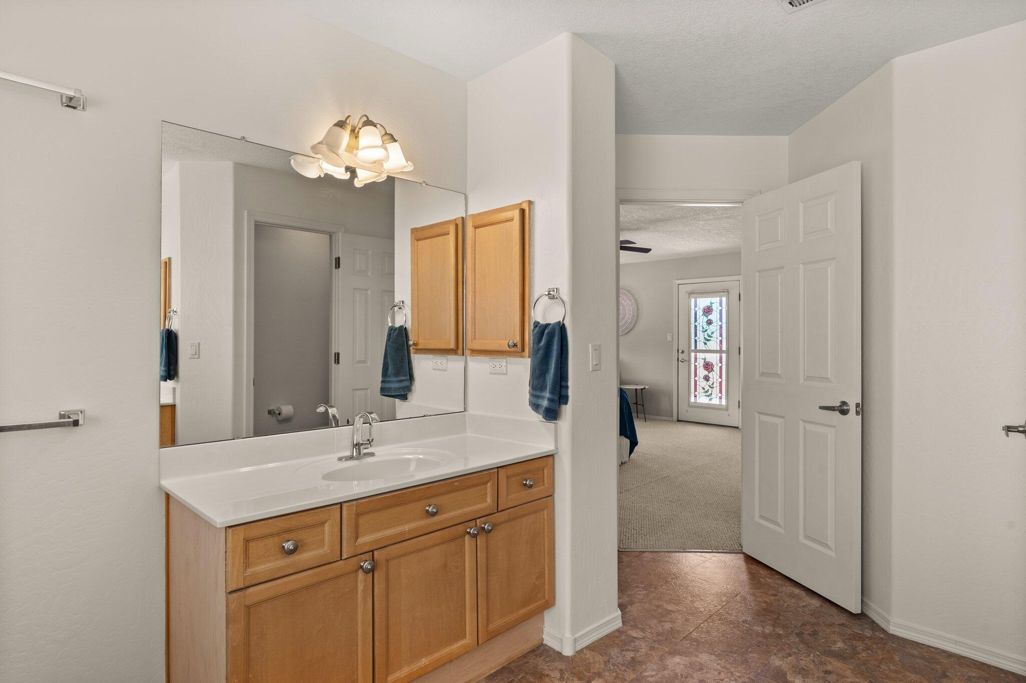 6408 Freemont Hills Loop NE