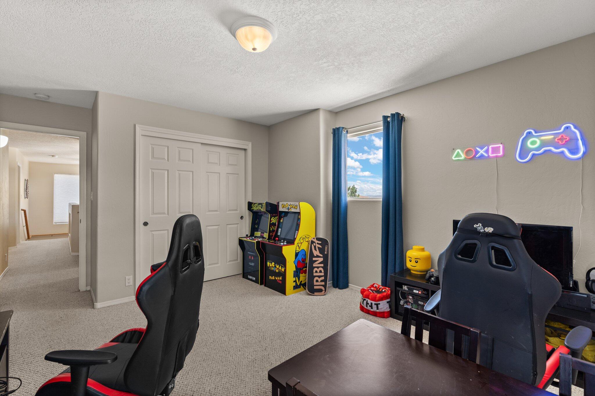 6408 Freemont Hills Loop NE