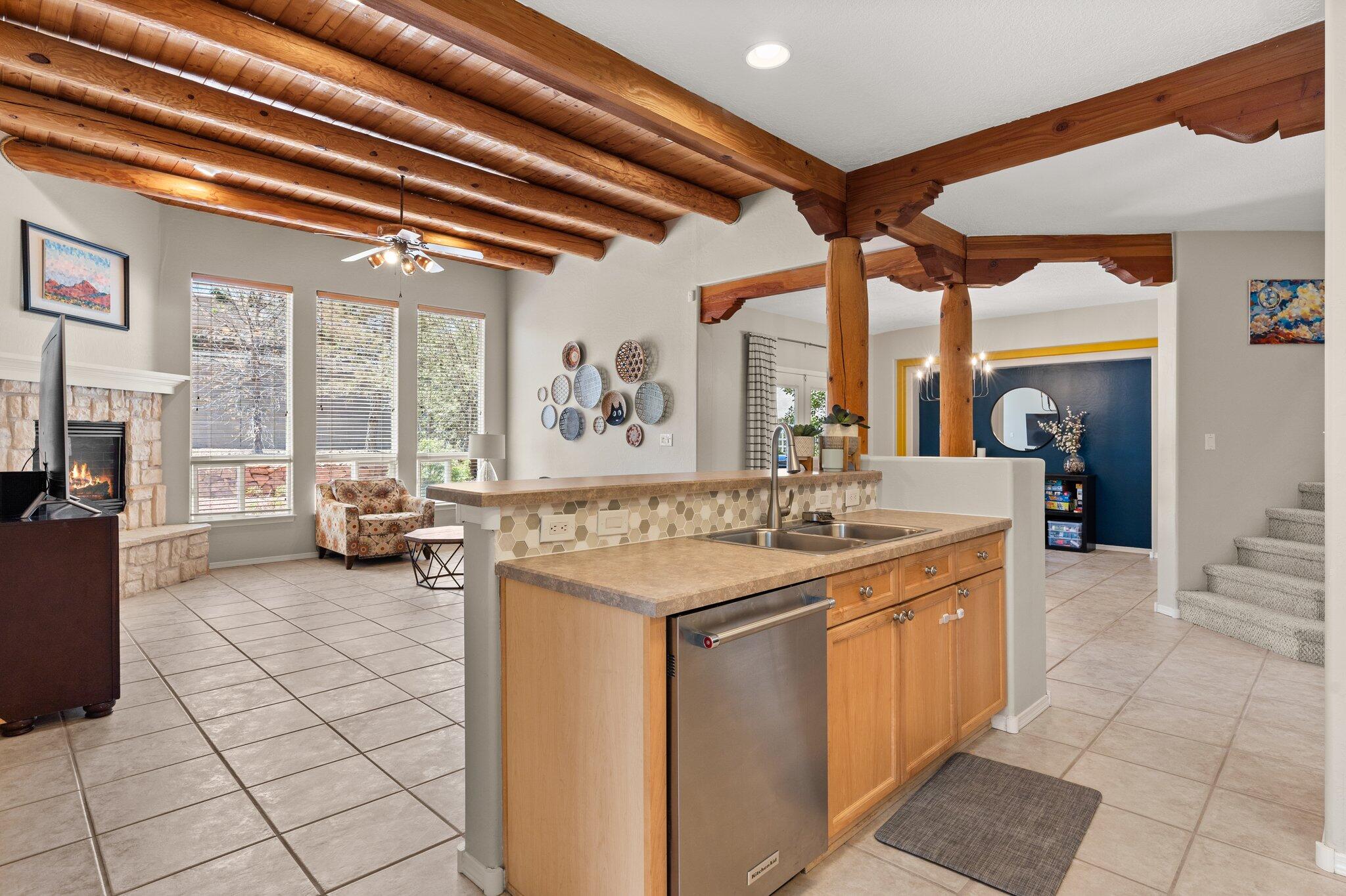 6408 Freemont Hills Loop NE