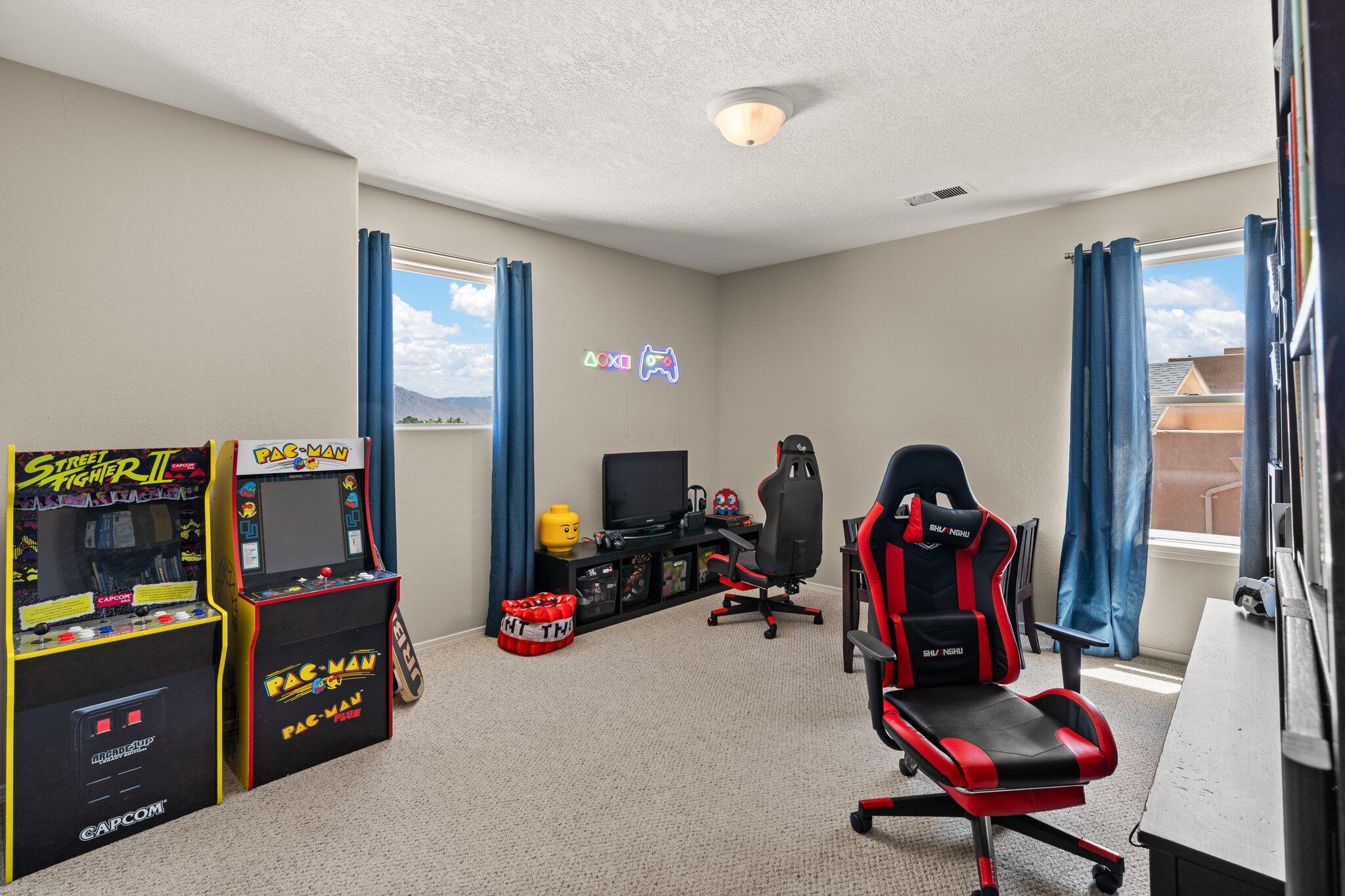 6408 Freemont Hills Loop NE