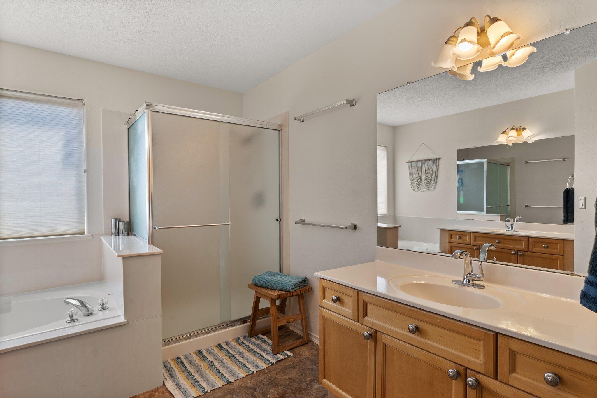 6408 Freemont Hills Loop NE