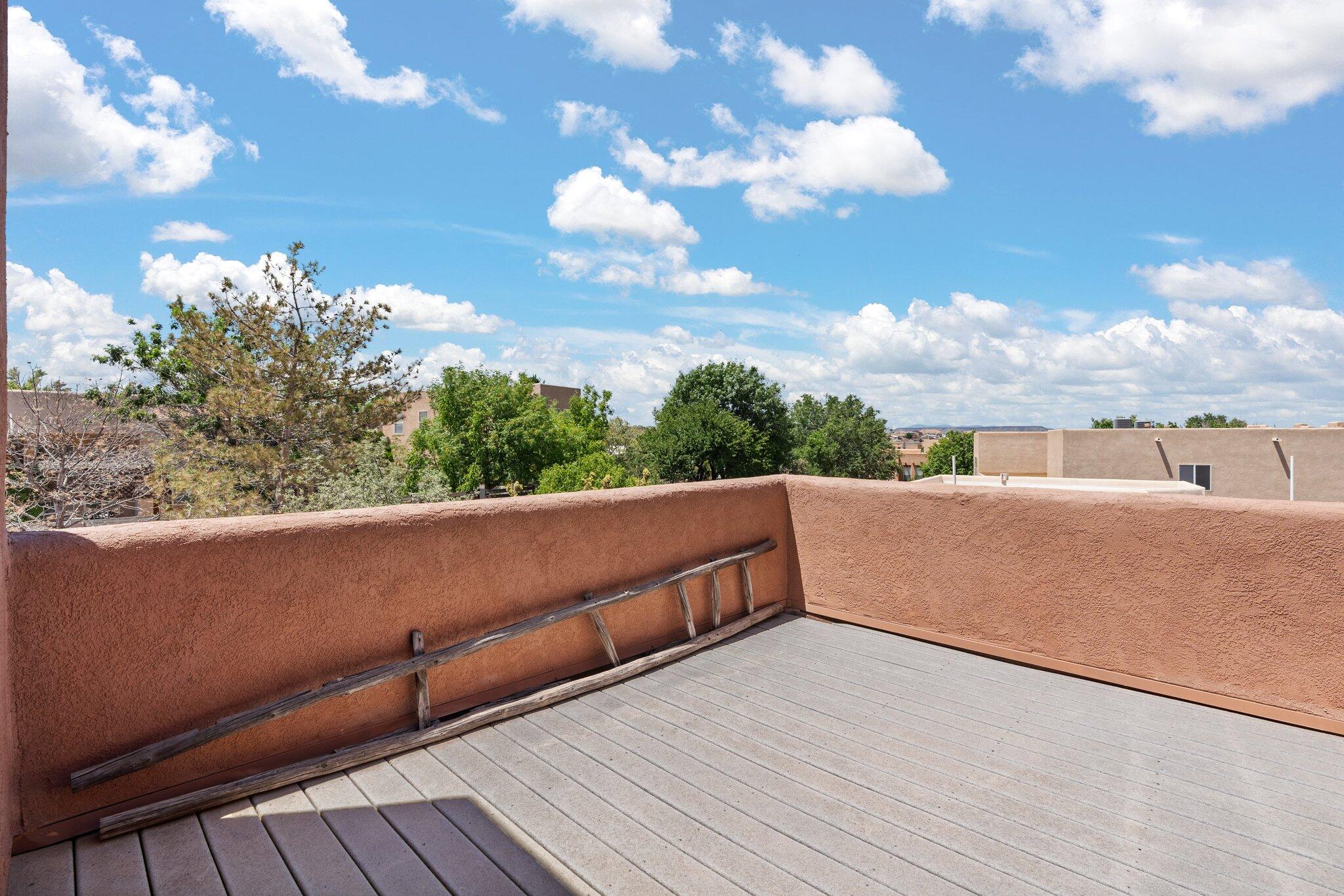 6408 Freemont Hills Loop NE