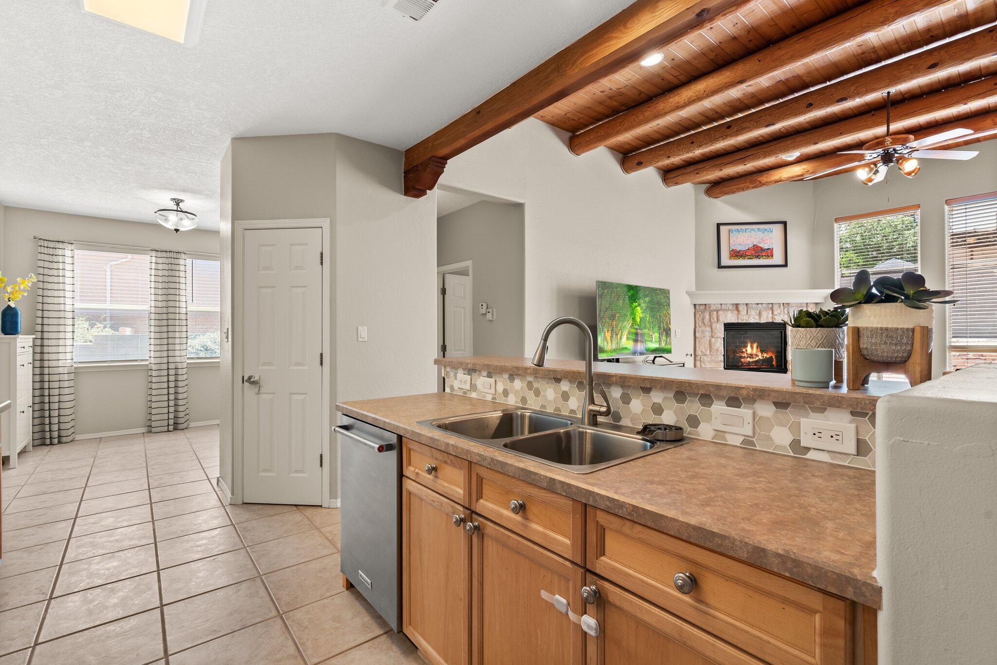 6408 Freemont Hills Loop NE