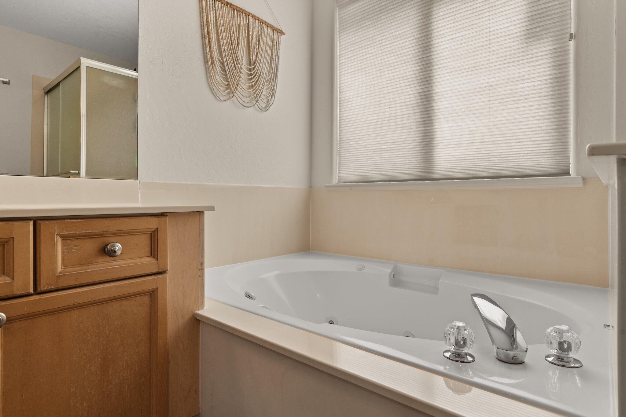 6408 Freemont Hills Loop NE