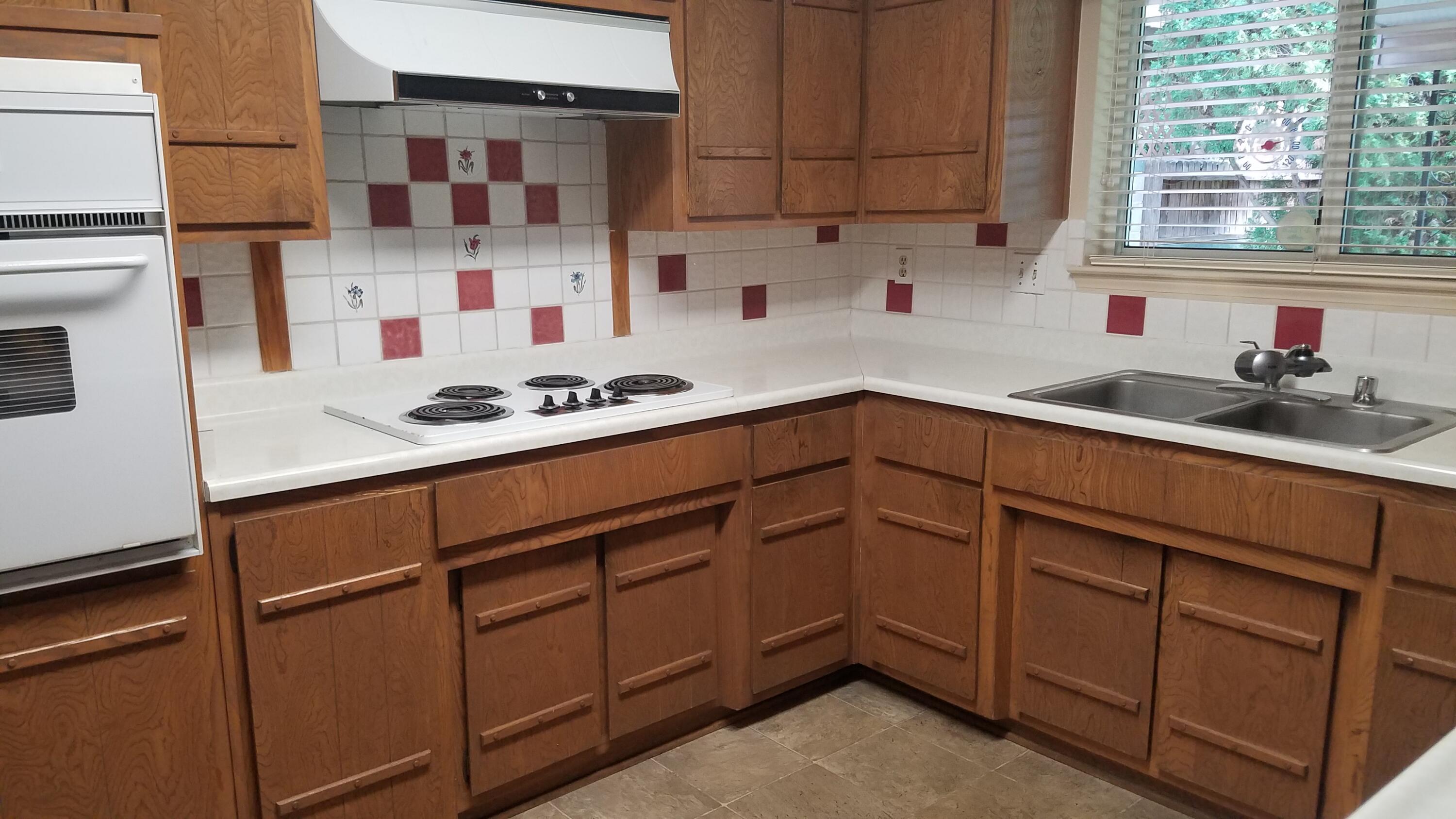 7004 Carriage Road NE