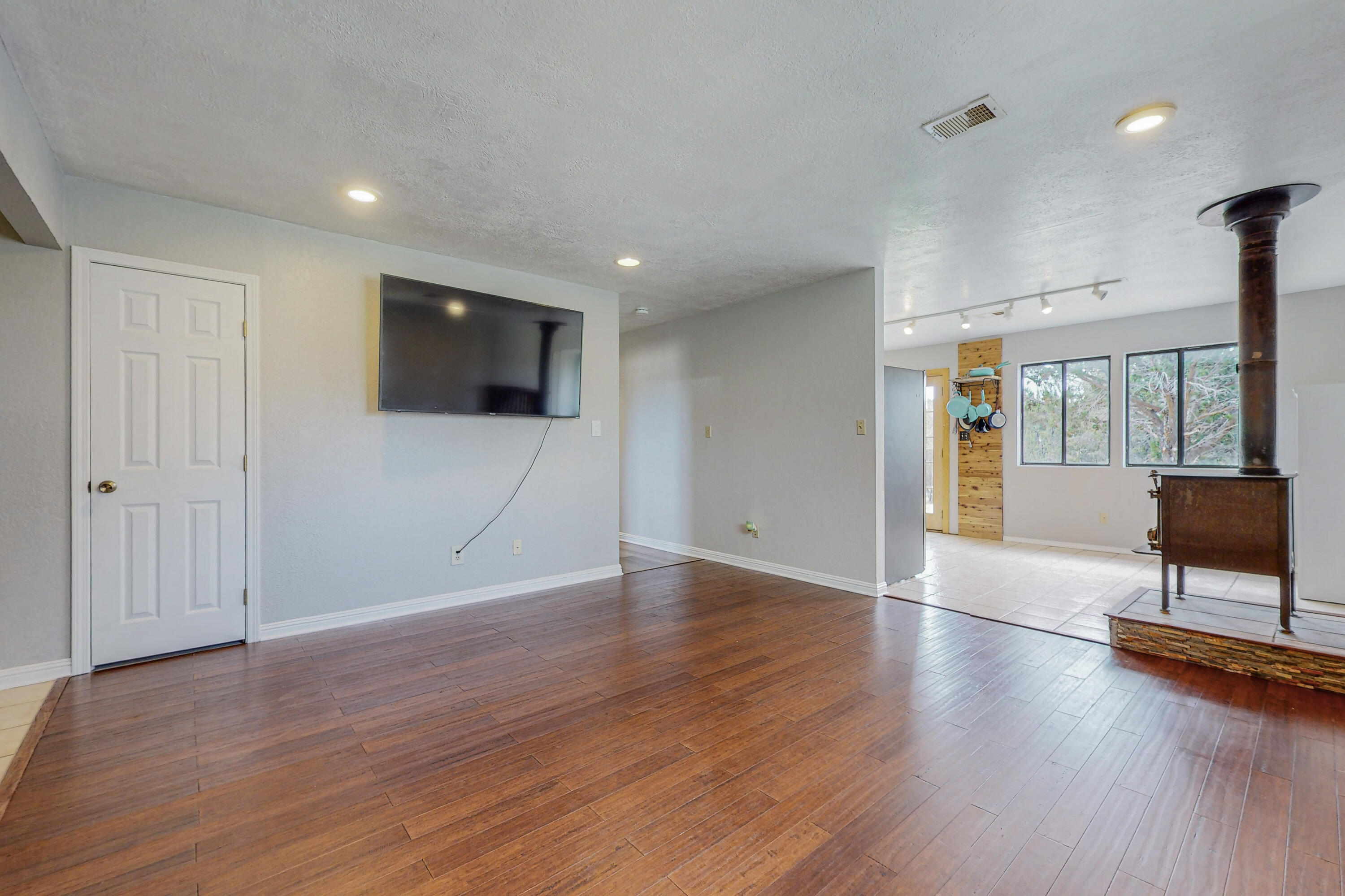 3 W Starr Lane