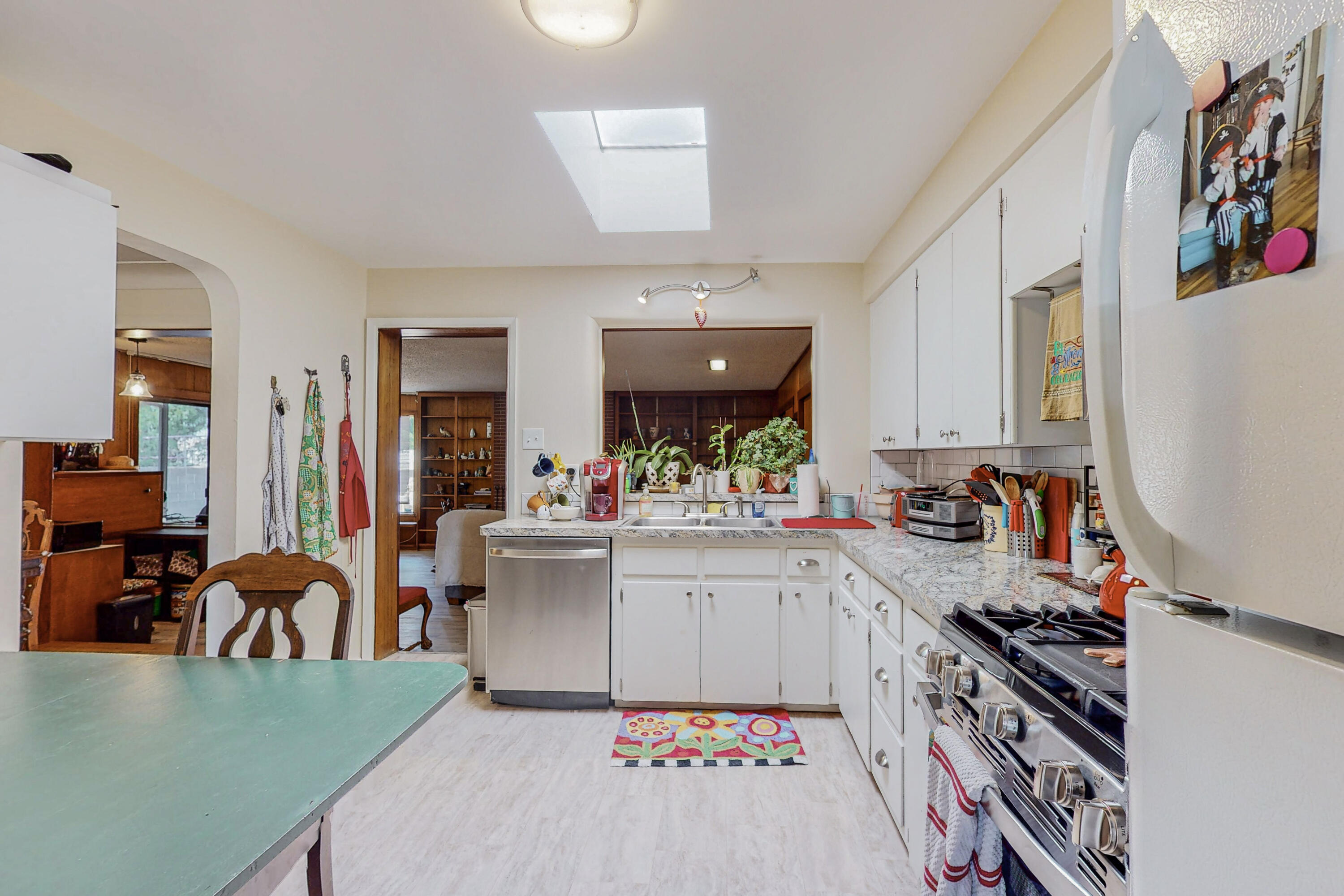 2725 Vermont Street NE