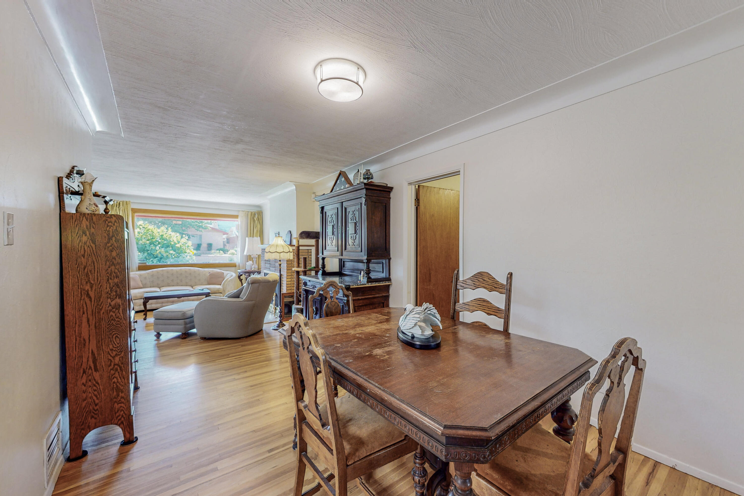 2725 Vermont Street NE