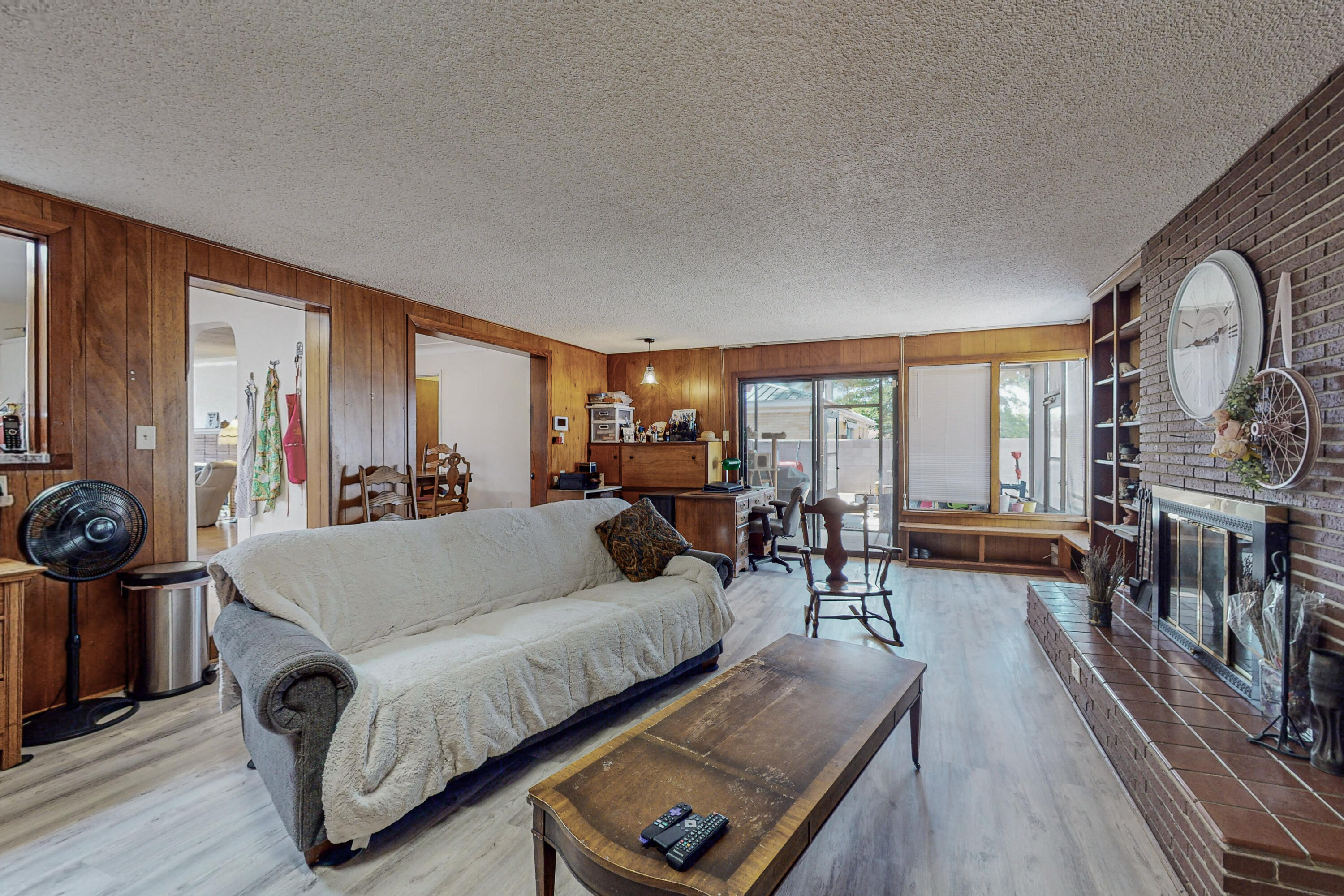 2725 Vermont Street NE