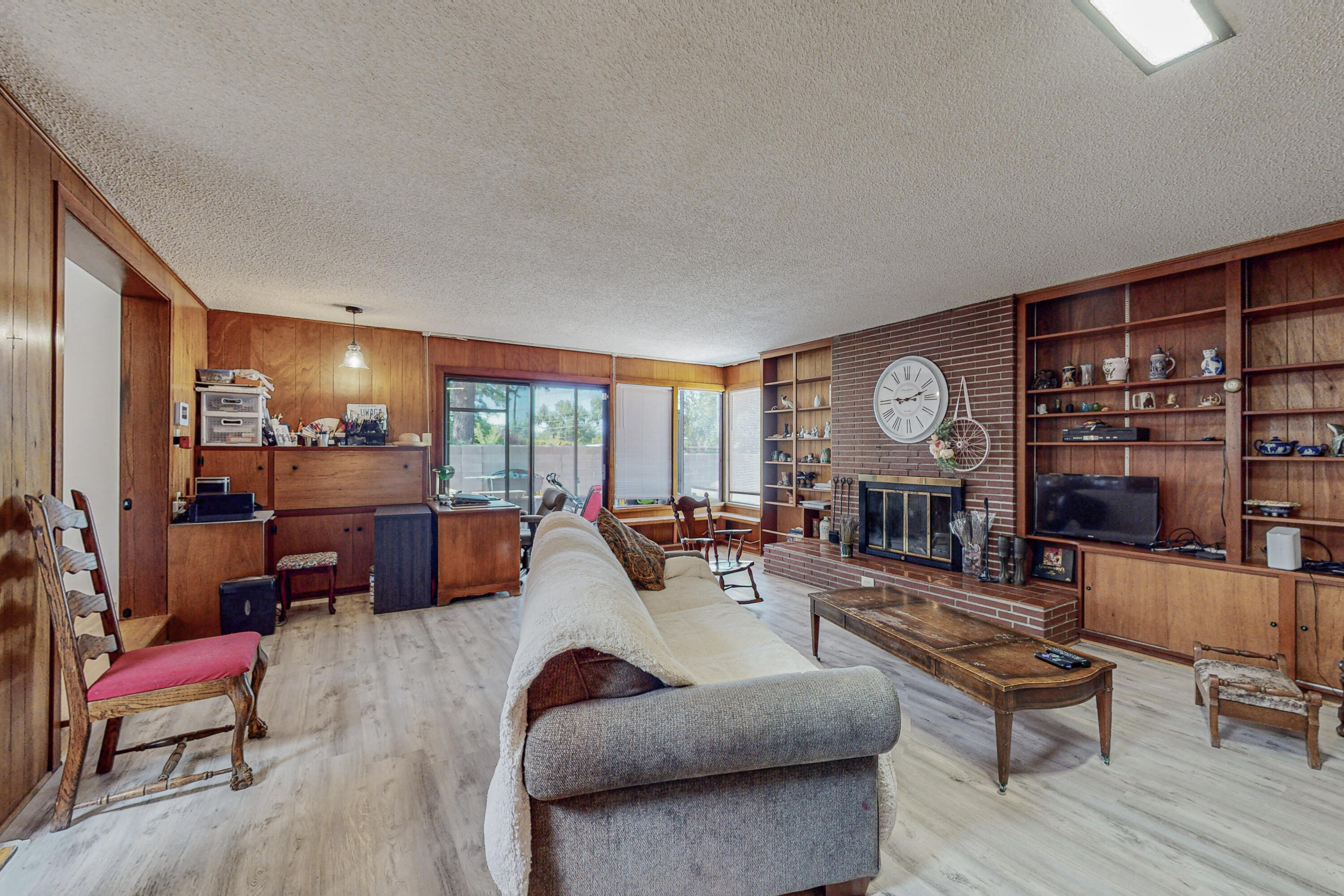 2725 Vermont Street NE