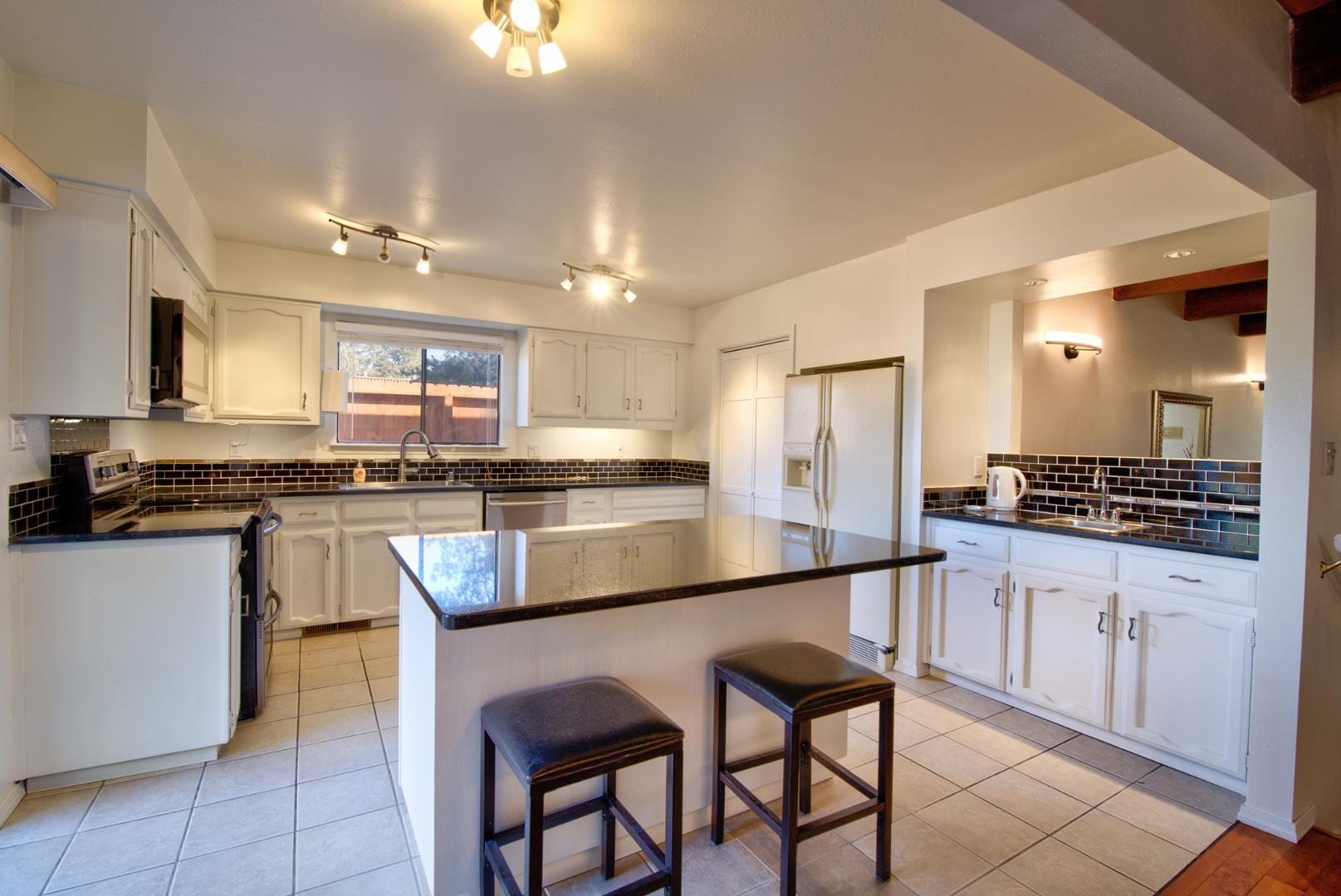 1101 Bernalillo Place