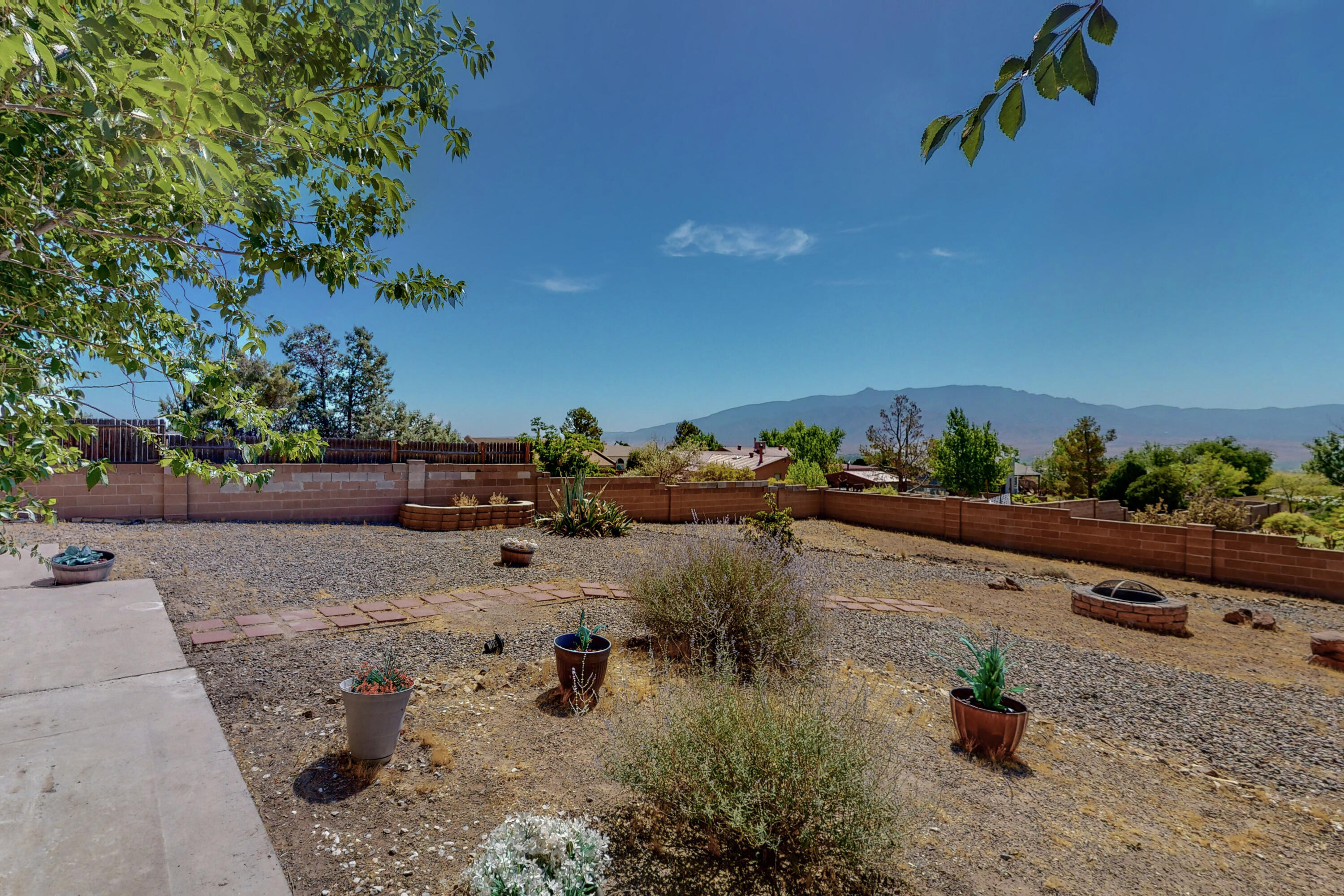 466 Feldspar Drive NE