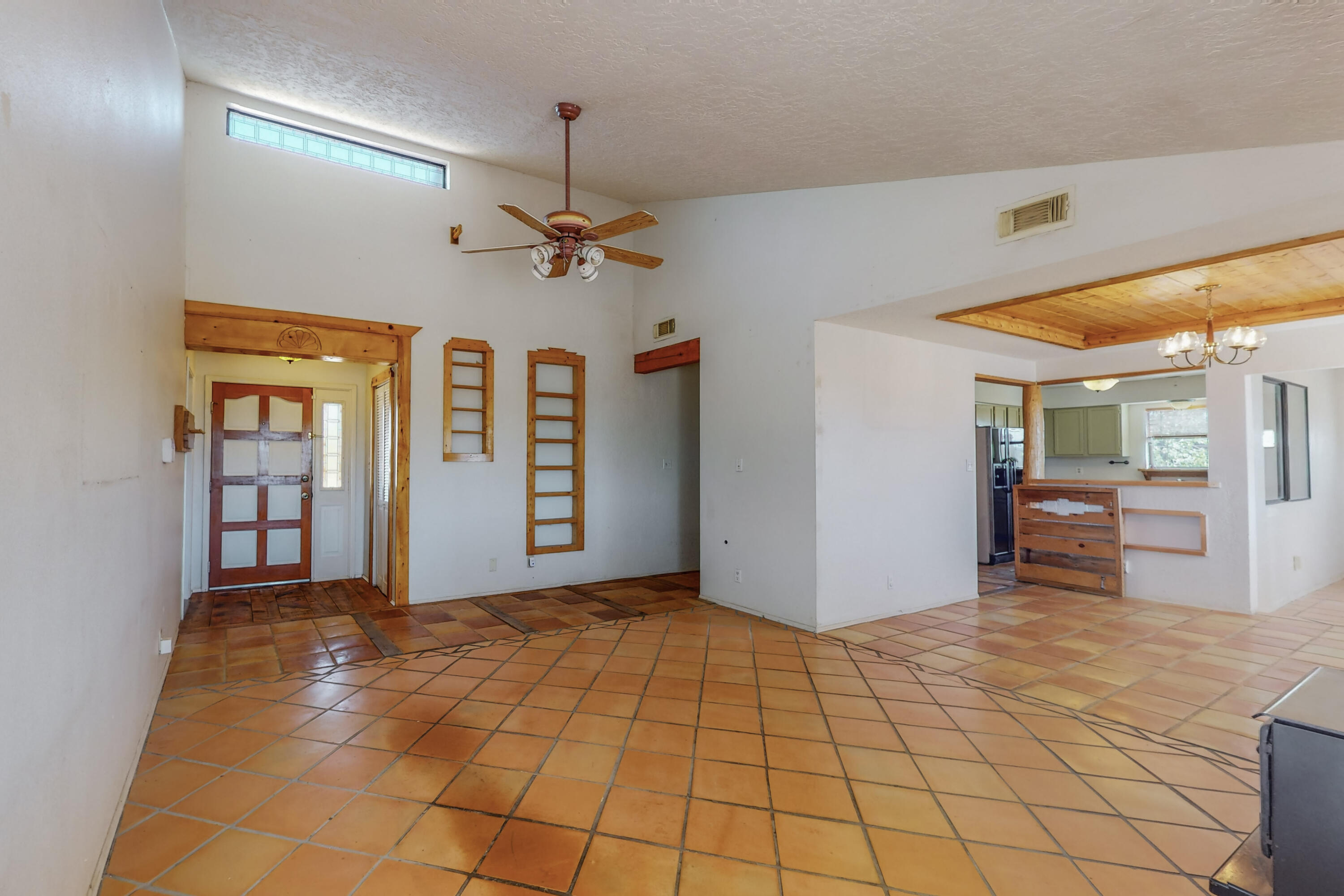 466 Feldspar Drive NE