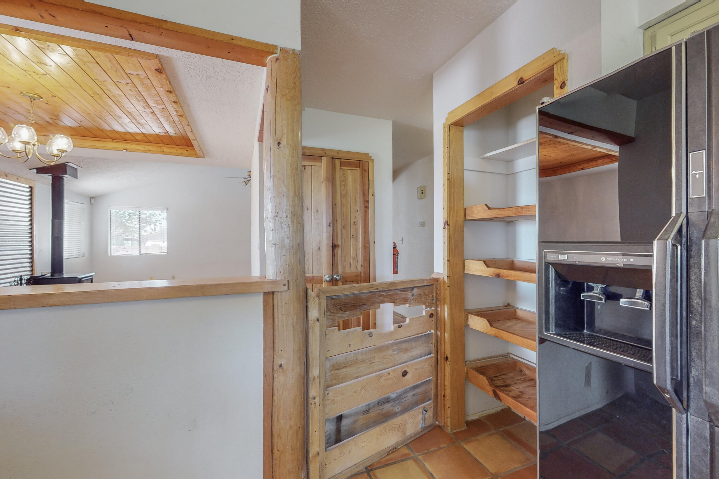 466 Feldspar Drive NE