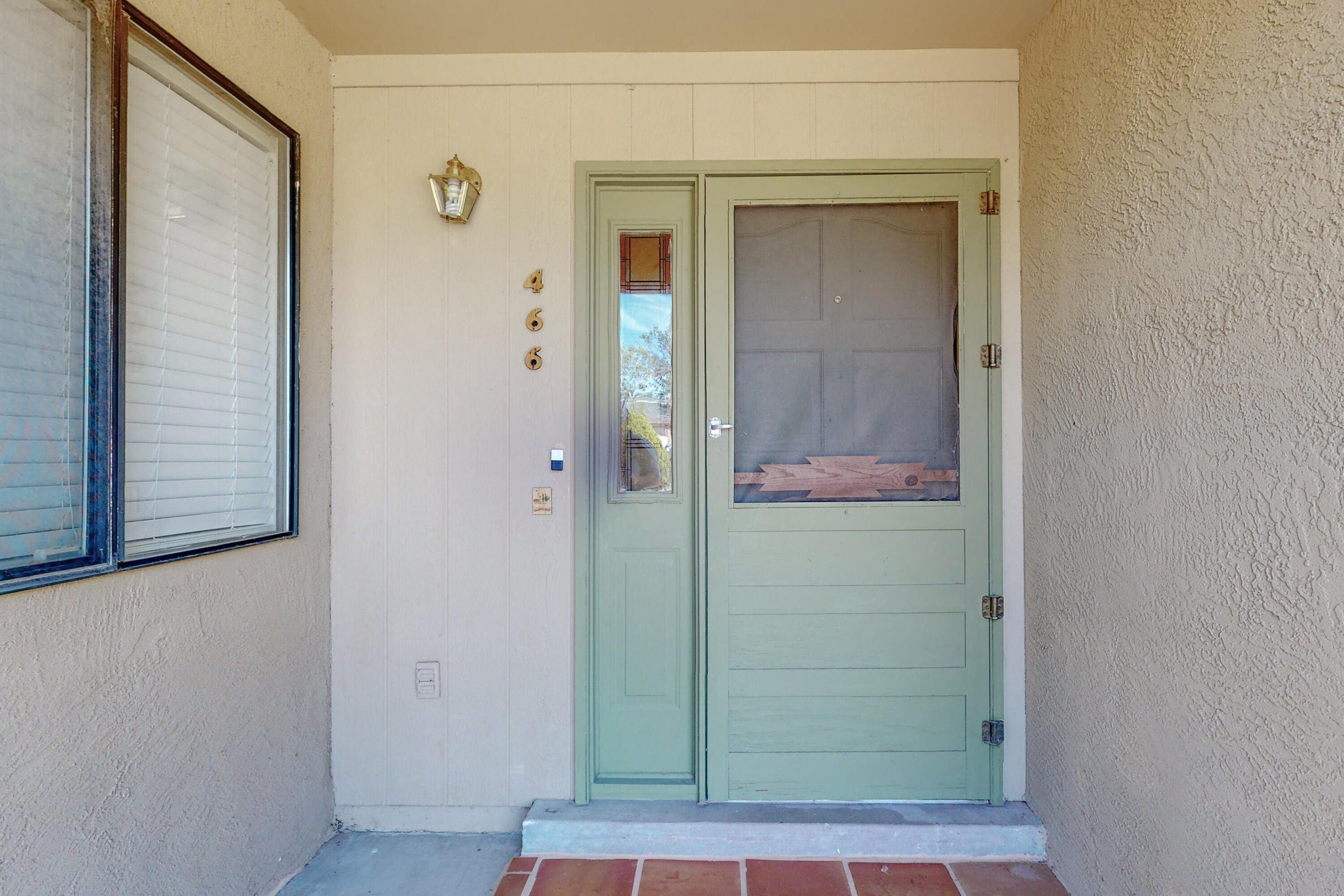 466 Feldspar Drive NE