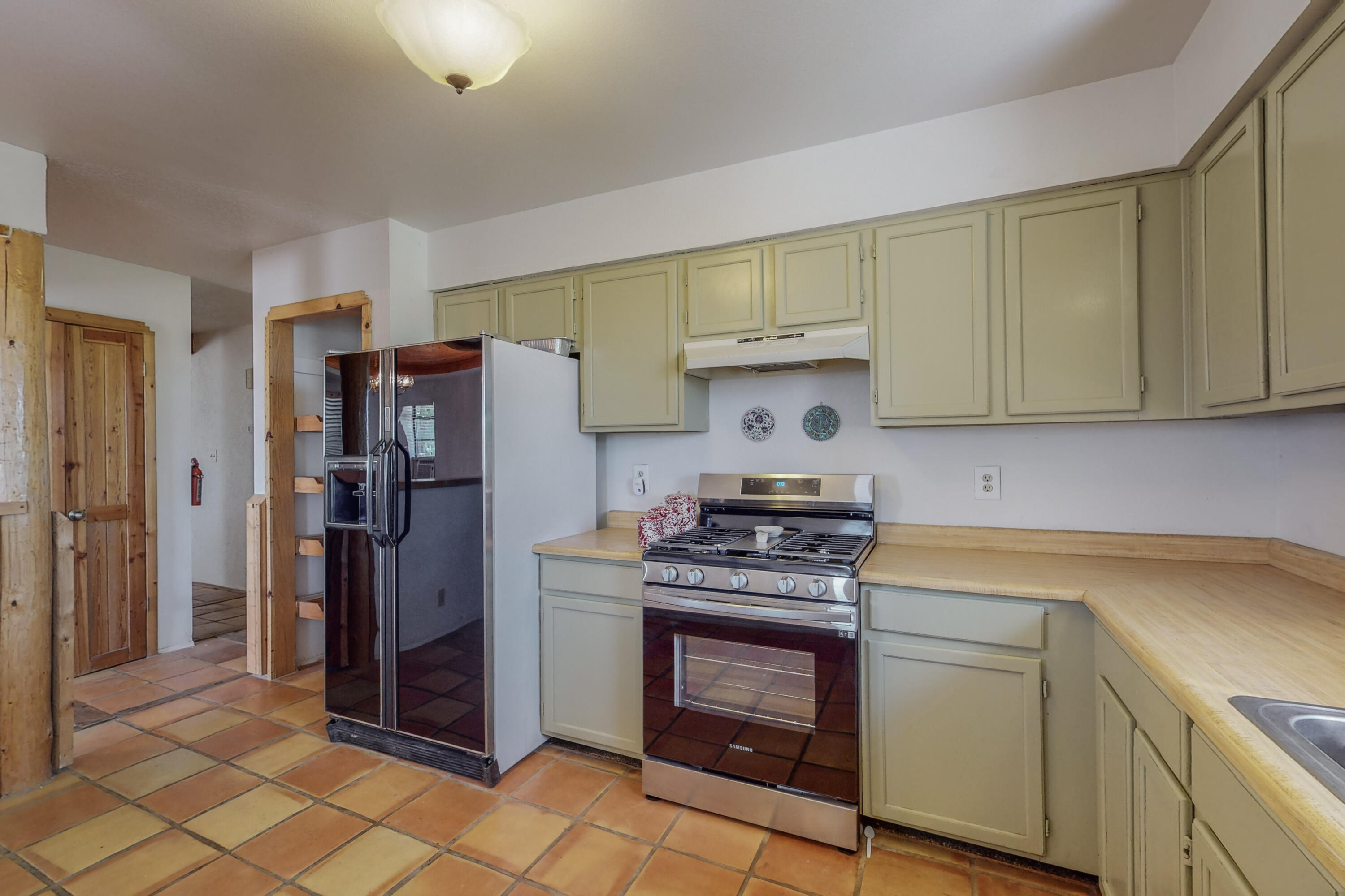 466 Feldspar Drive NE