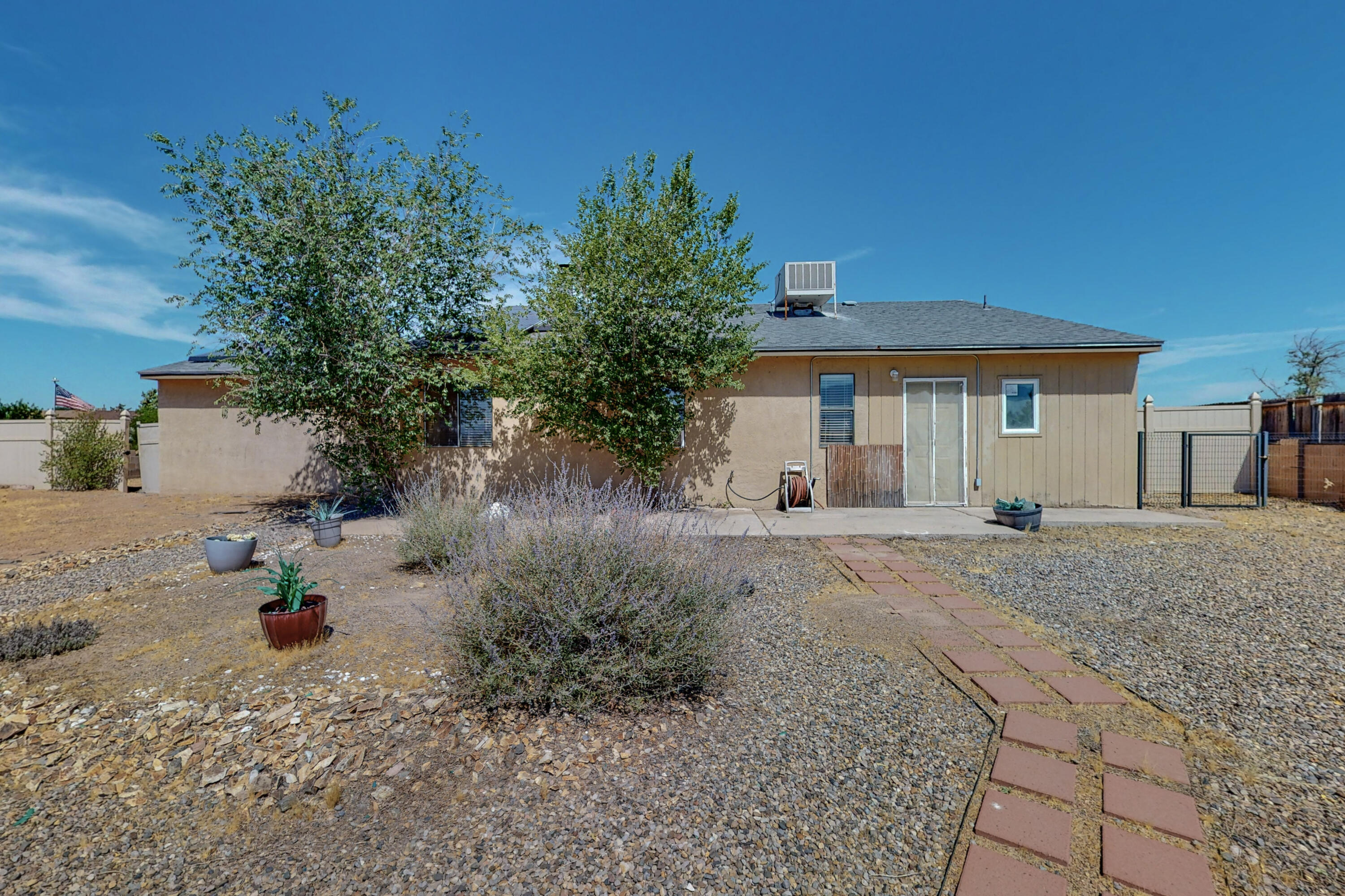 466 Feldspar Drive NE