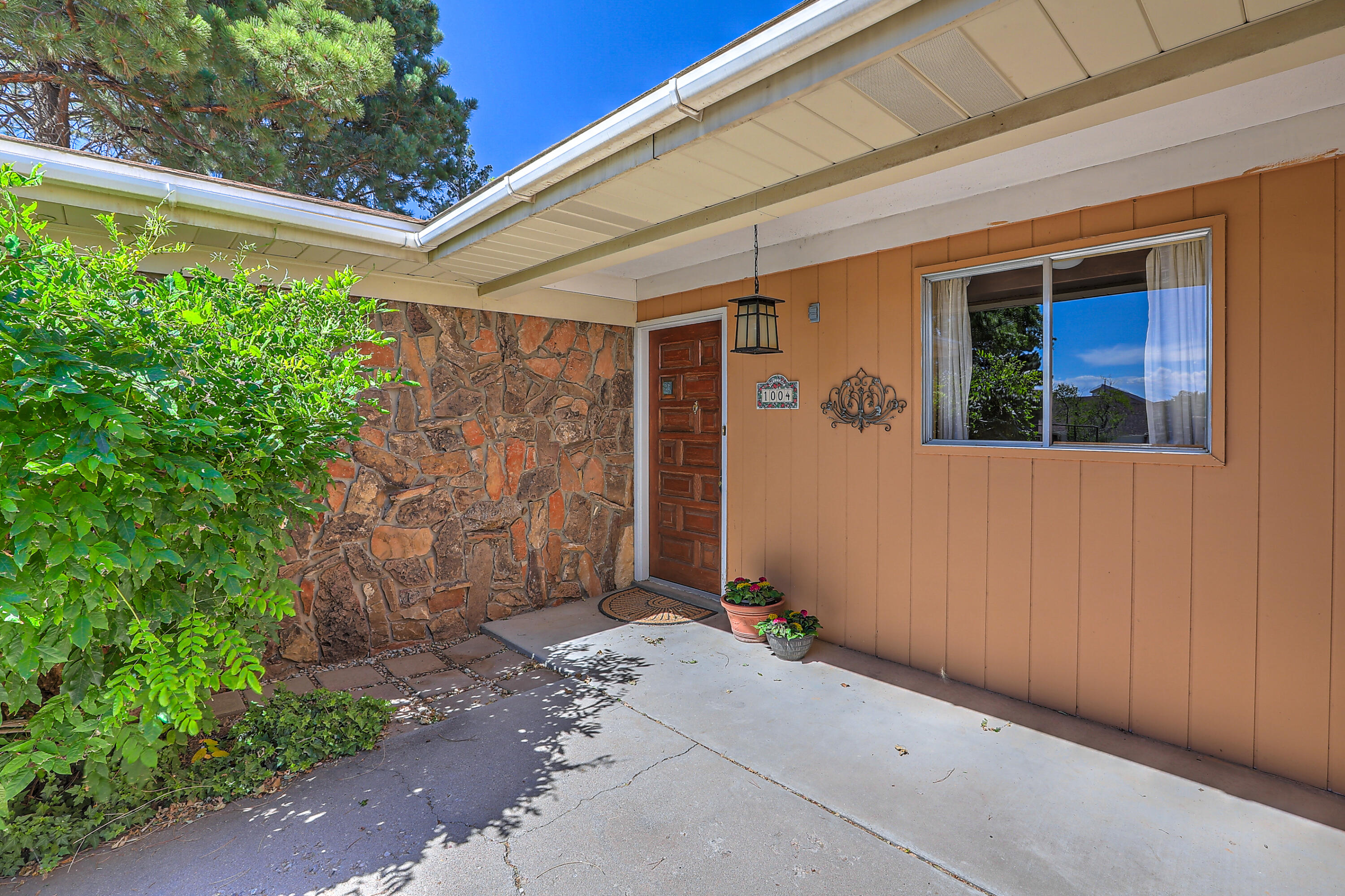 1004 Casa Grande Court NE