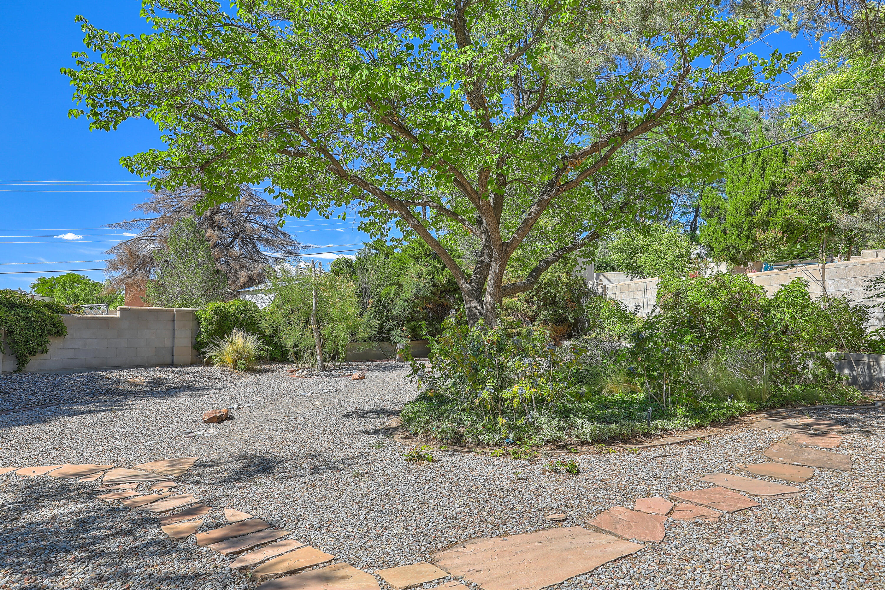 1004 Casa Grande Court NE