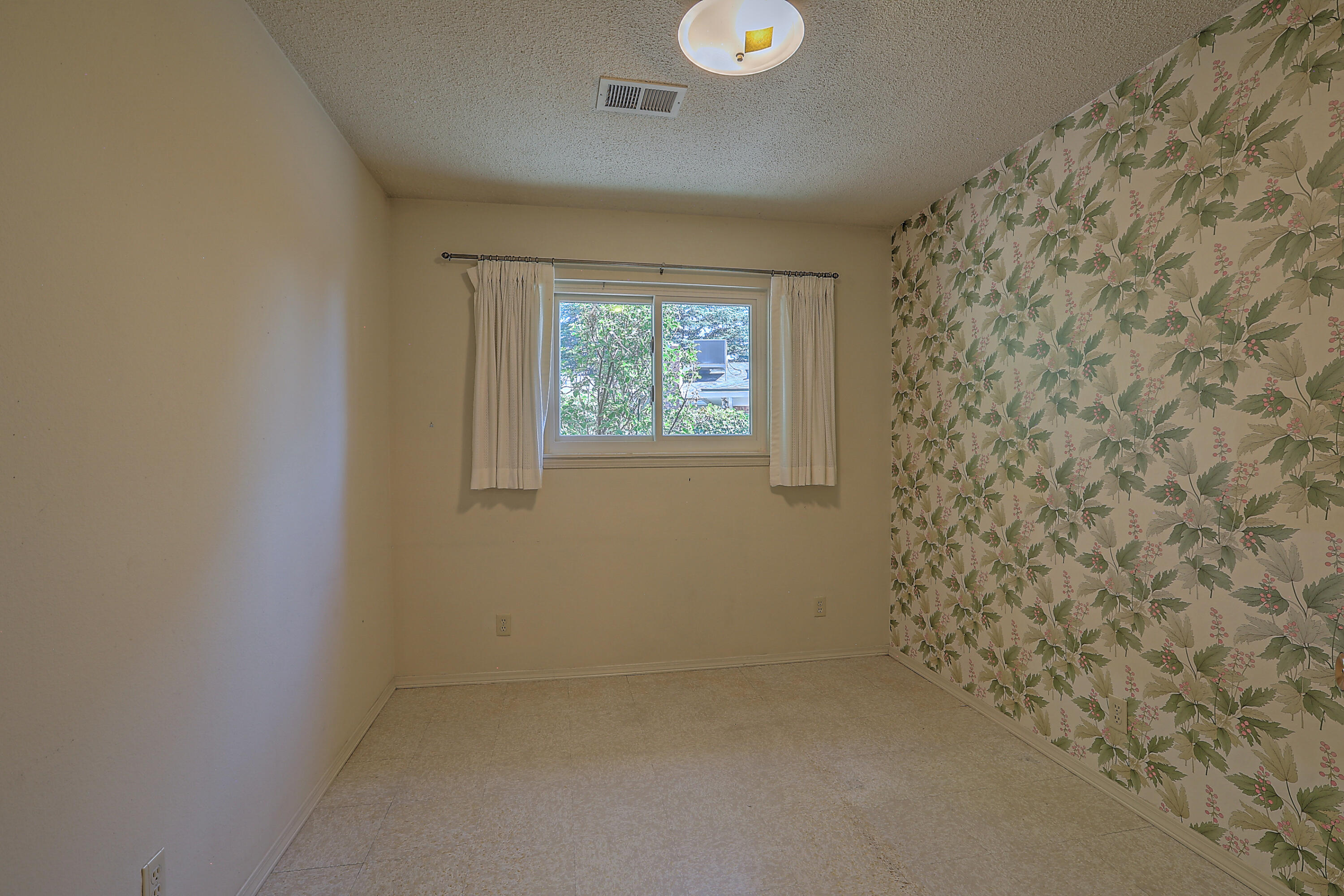 1004 Casa Grande Court NE