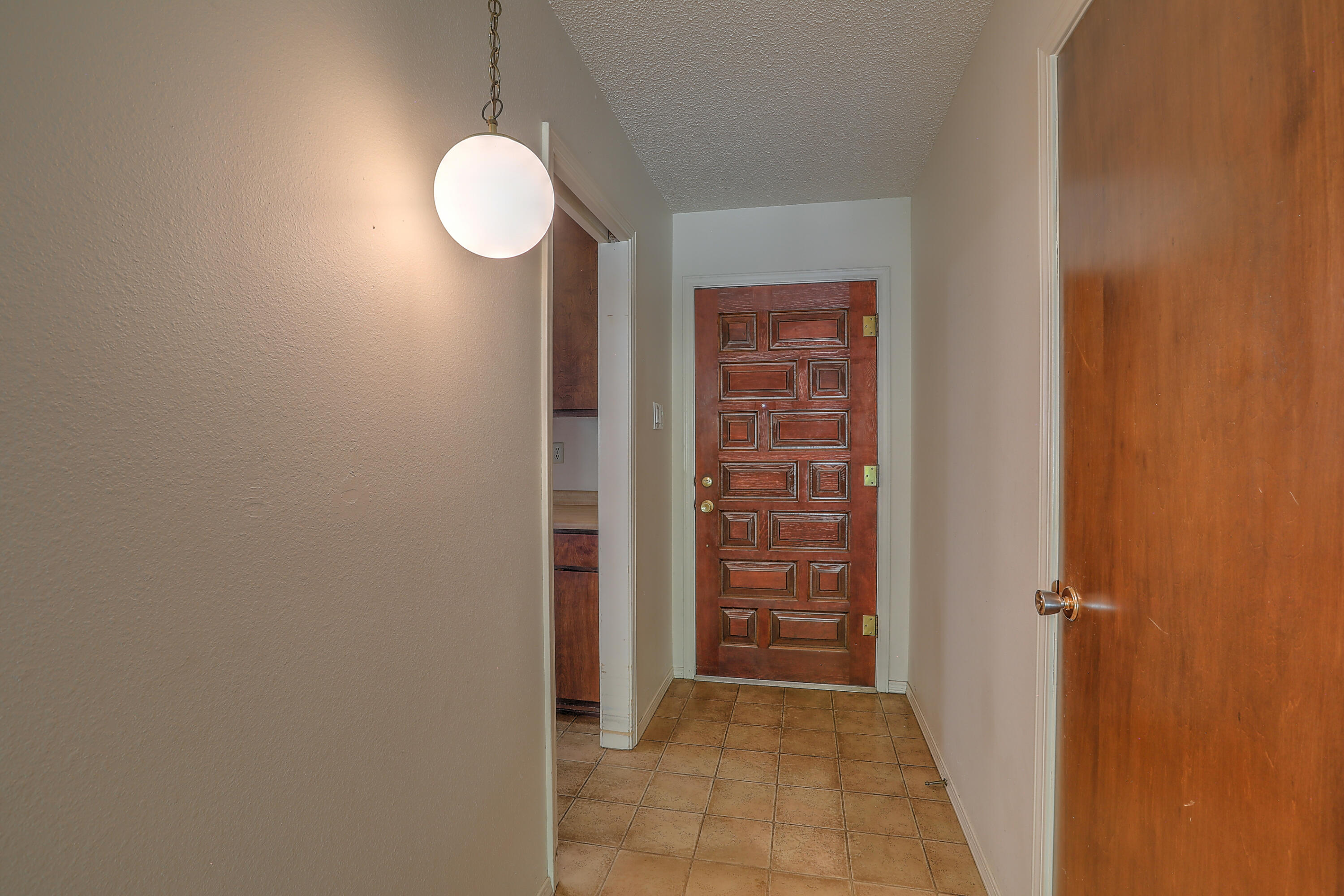 1004 Casa Grande Court NE