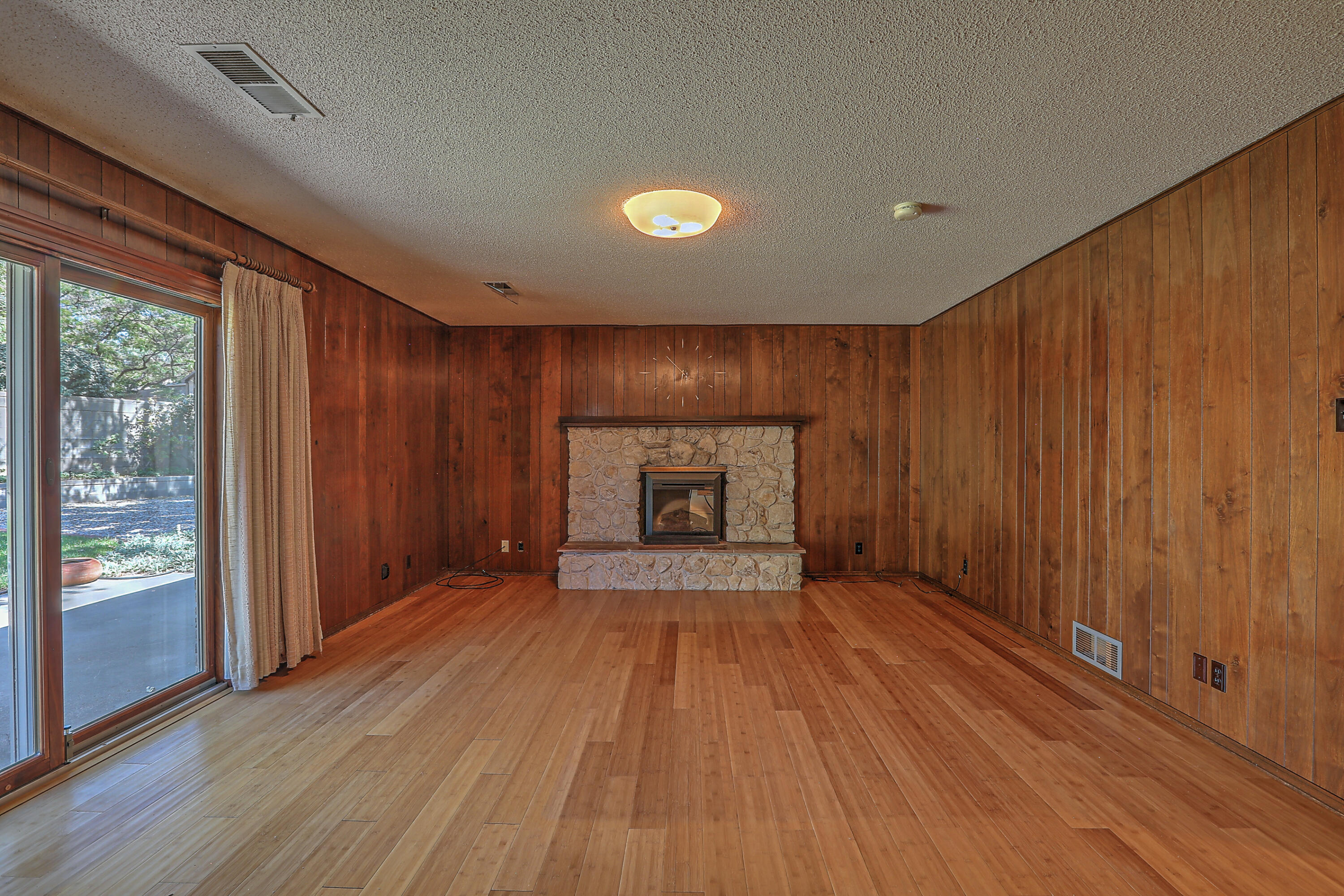 1004 Casa Grande Court NE