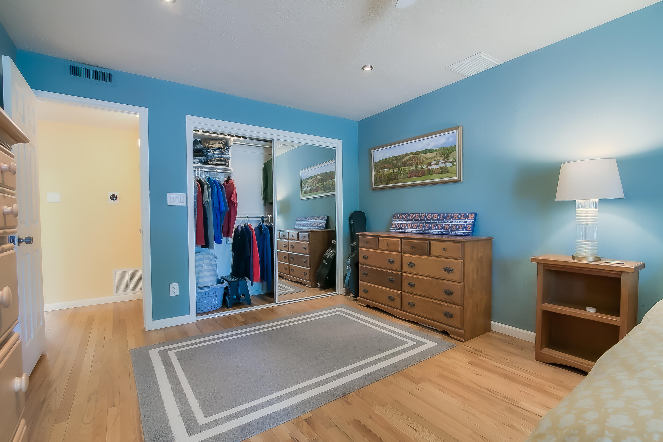 213 Hermosa Drive NE