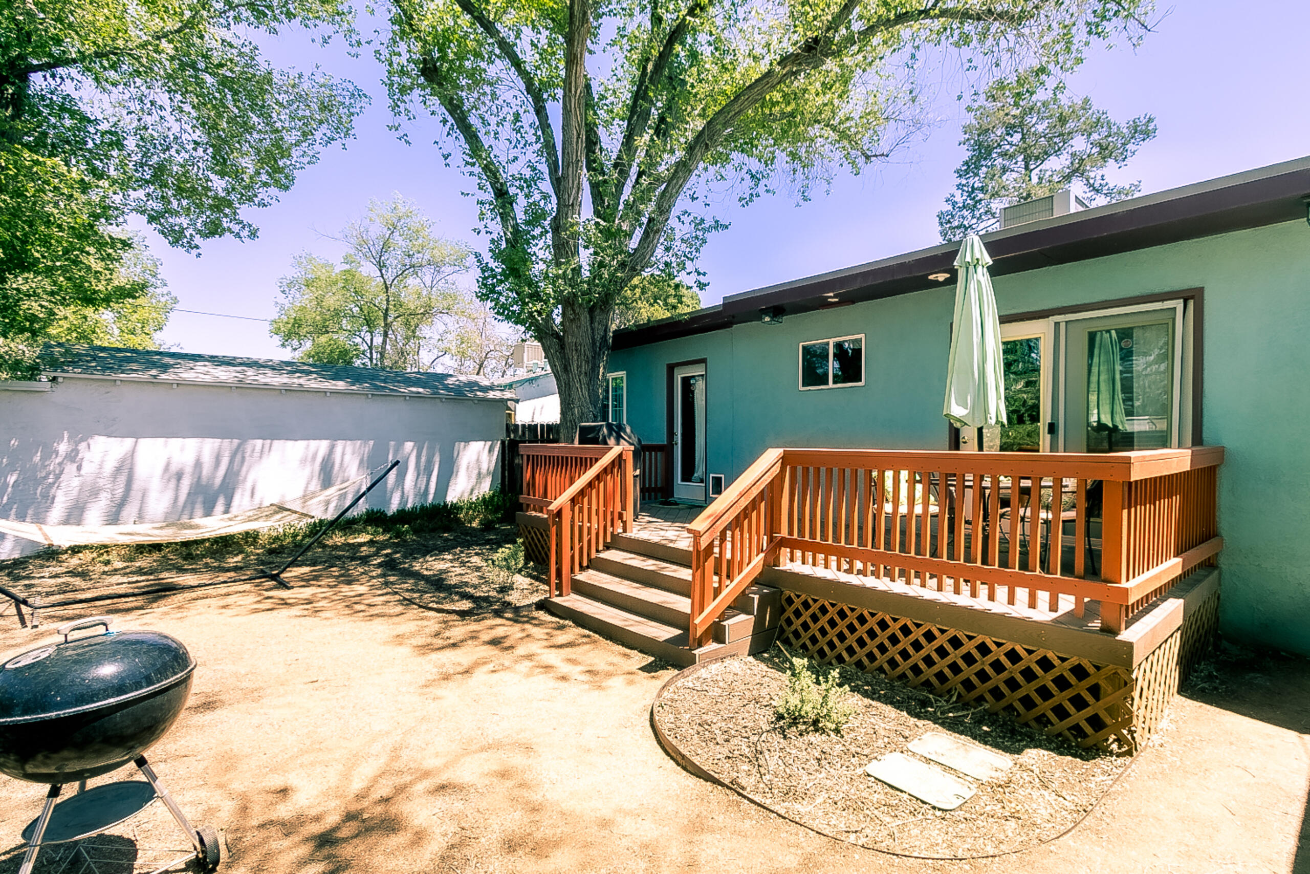 213 Hermosa Drive NE