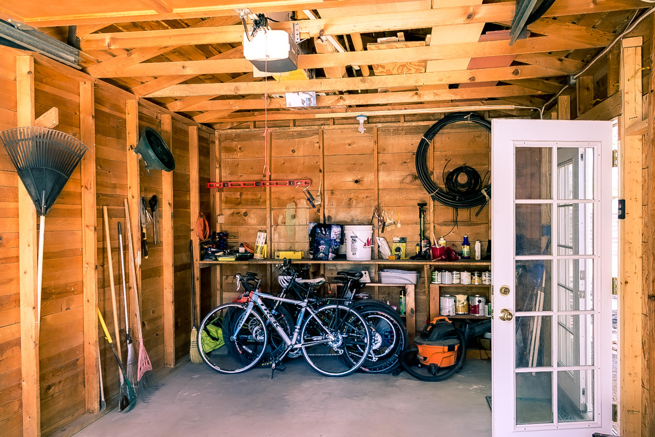 213 Hermosa Drive NE